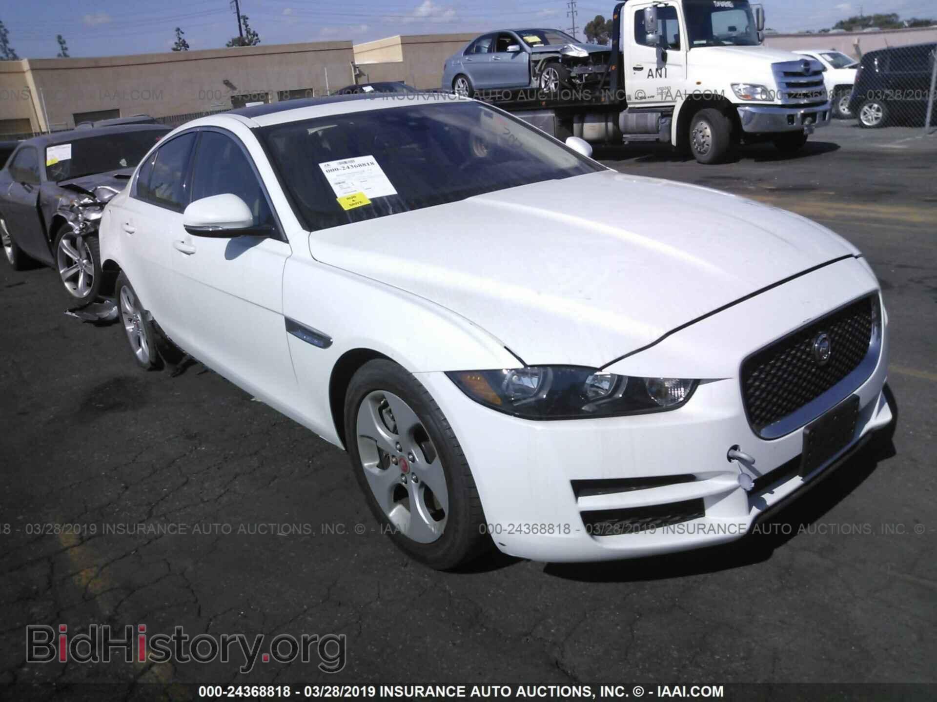 Photo SAJAR4BG3HA965101 - JAGUAR XE 2017