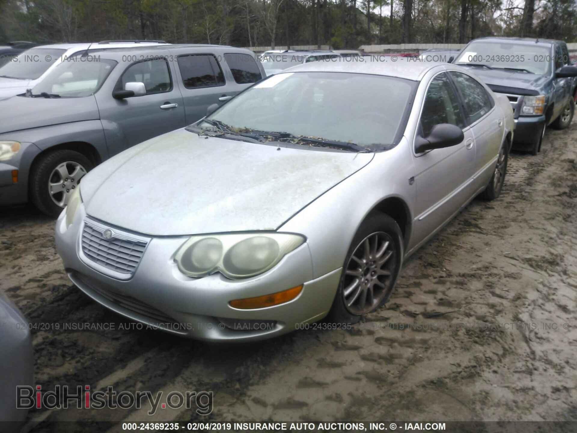 2002 CHRYSLER 300M - VIN: 2C3HE66G32H219159 - Фото 2