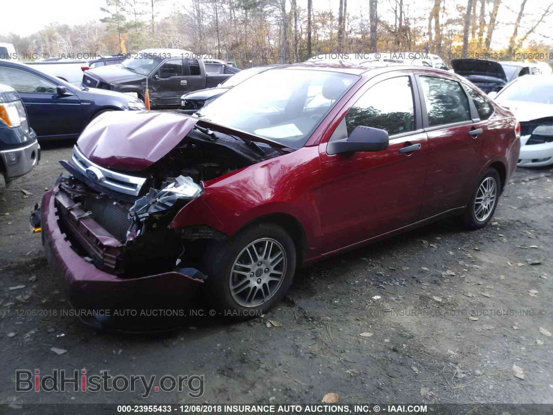 2011 FORD FOCUS - VIN: 1FAHP3FN8BW200942 - Фото 2