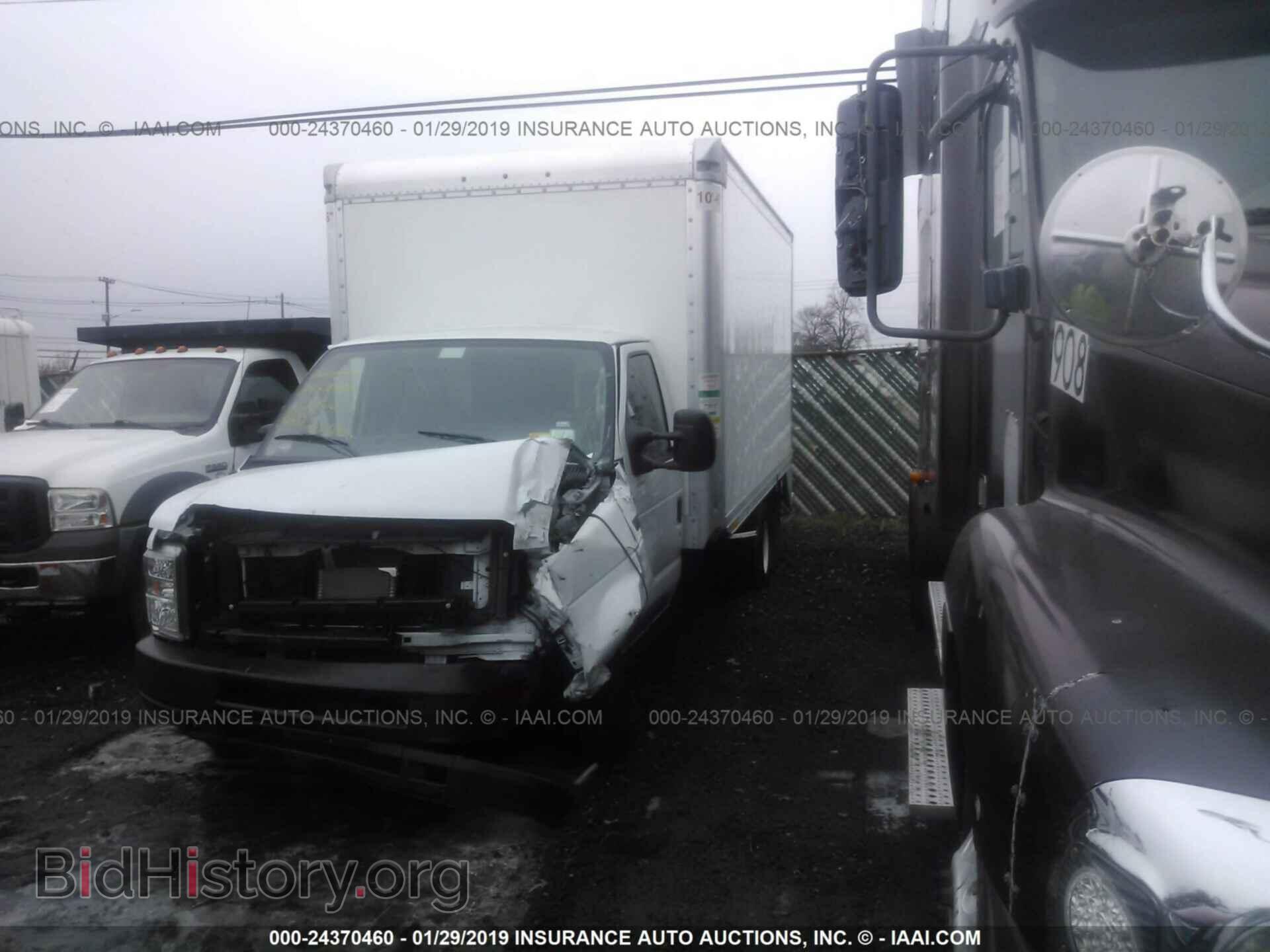 2018 FORD ECONOLINE - VIN: 1FDWE3FS9JDC19356 - Фото 2