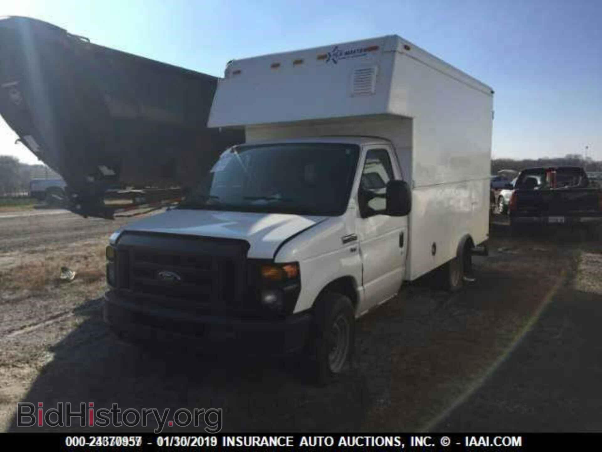 2012 FORD ECONOLINE - VIN: 1FDSS3HL5CDA02192 - Photo 2
