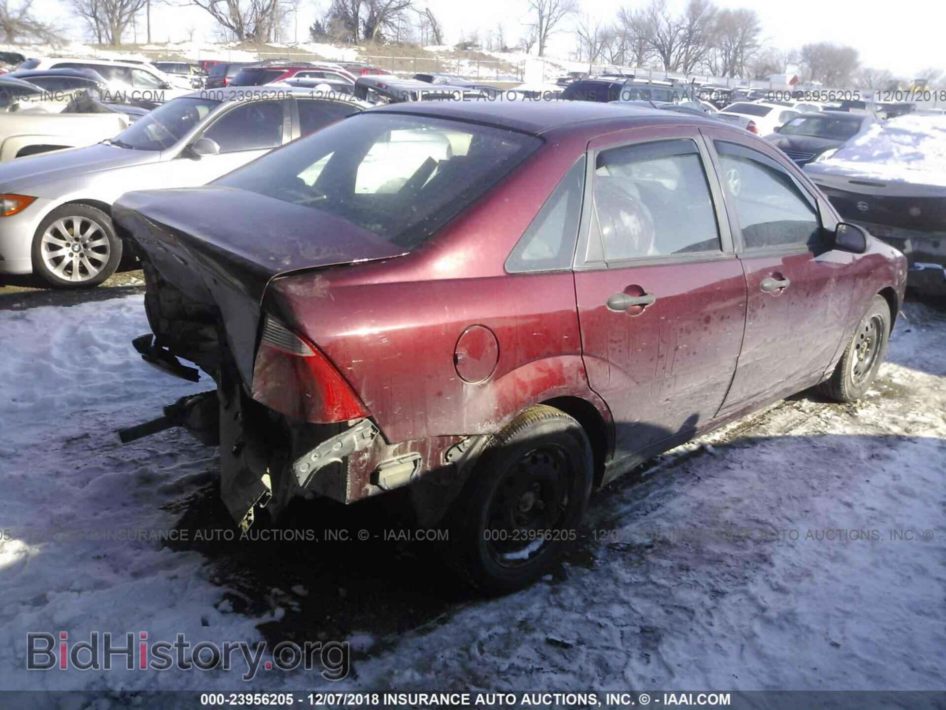 2007 FORD FOCUS - VIN: 1FAHP34N27W361328 - Photo 4
