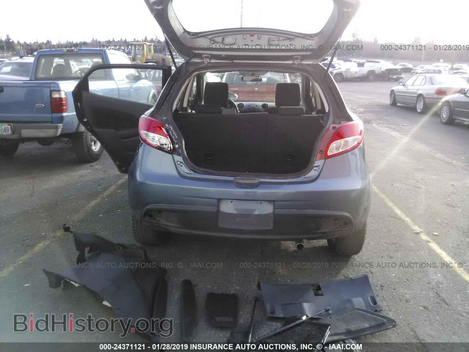 2014 MAZDA MAZDA2 - VIN: JM1DE1LZ9E0178032 - Photo 6