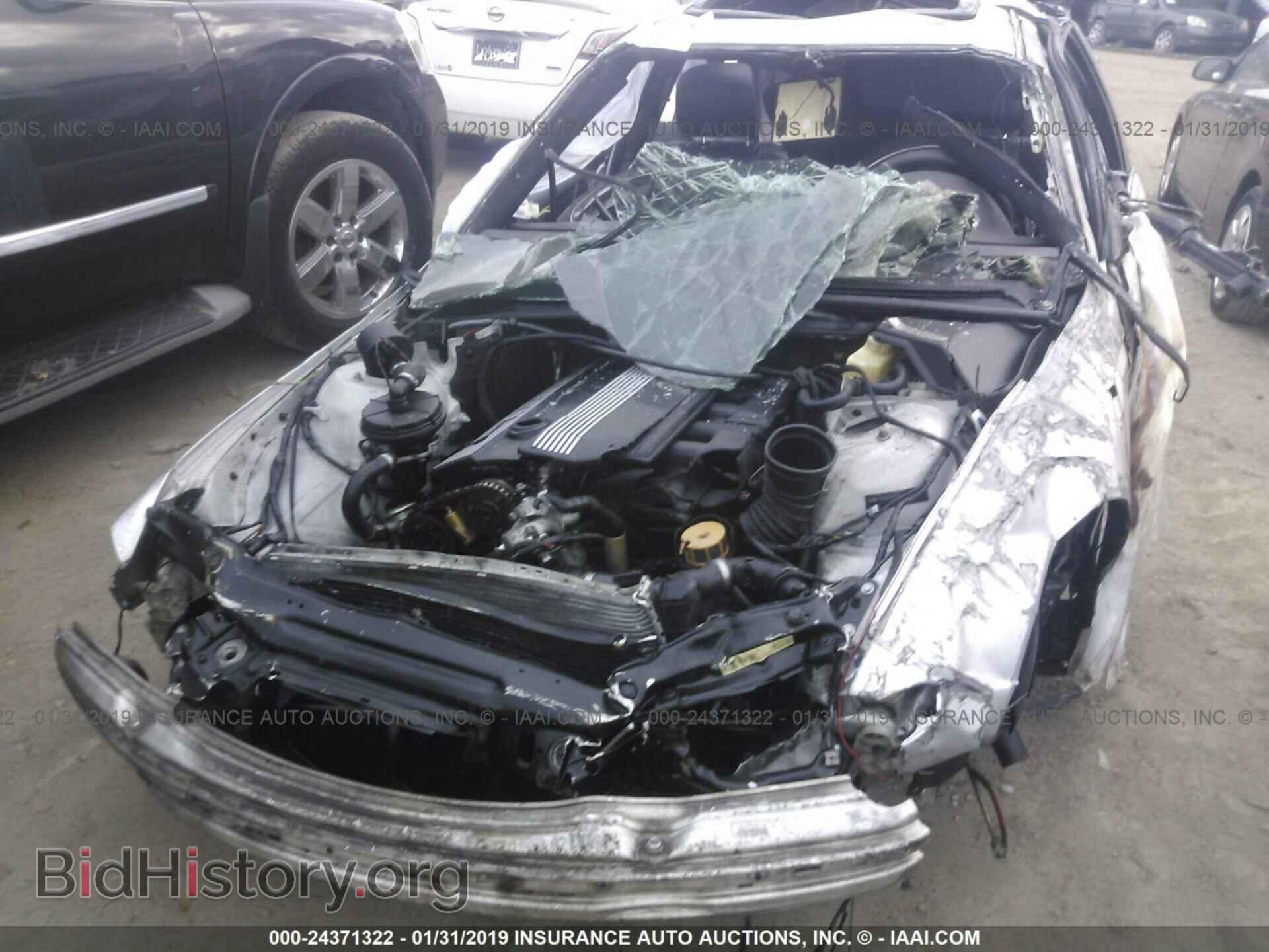2004 BMW 330 - VIN: WBAEV53434KM07076 - Фото 6