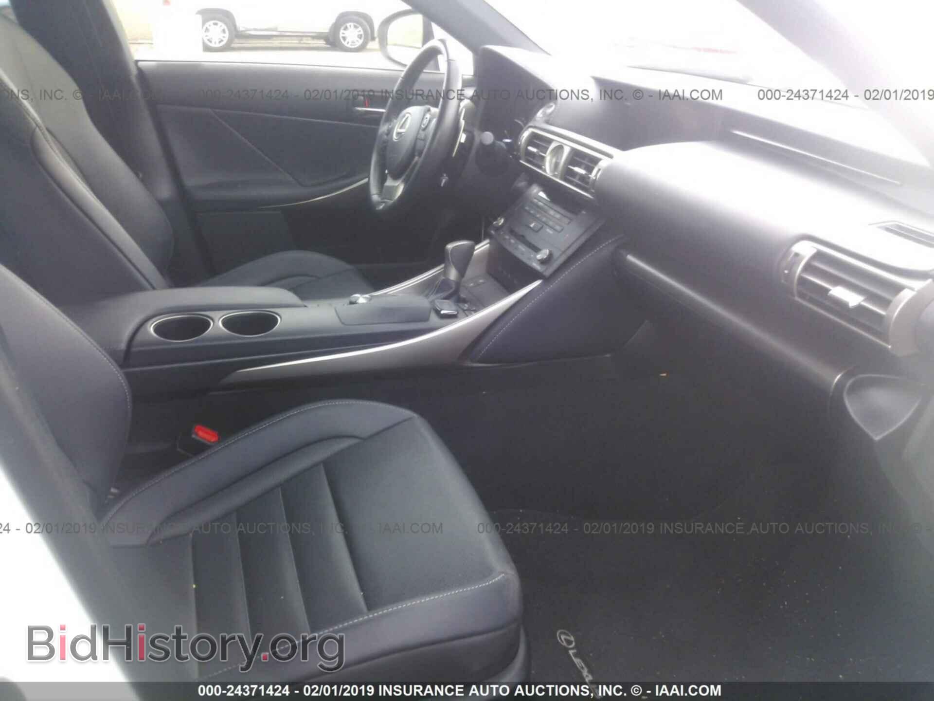 2016 LEXUS IS - VIN: JTHBA1D28G5010620 - Фото 5