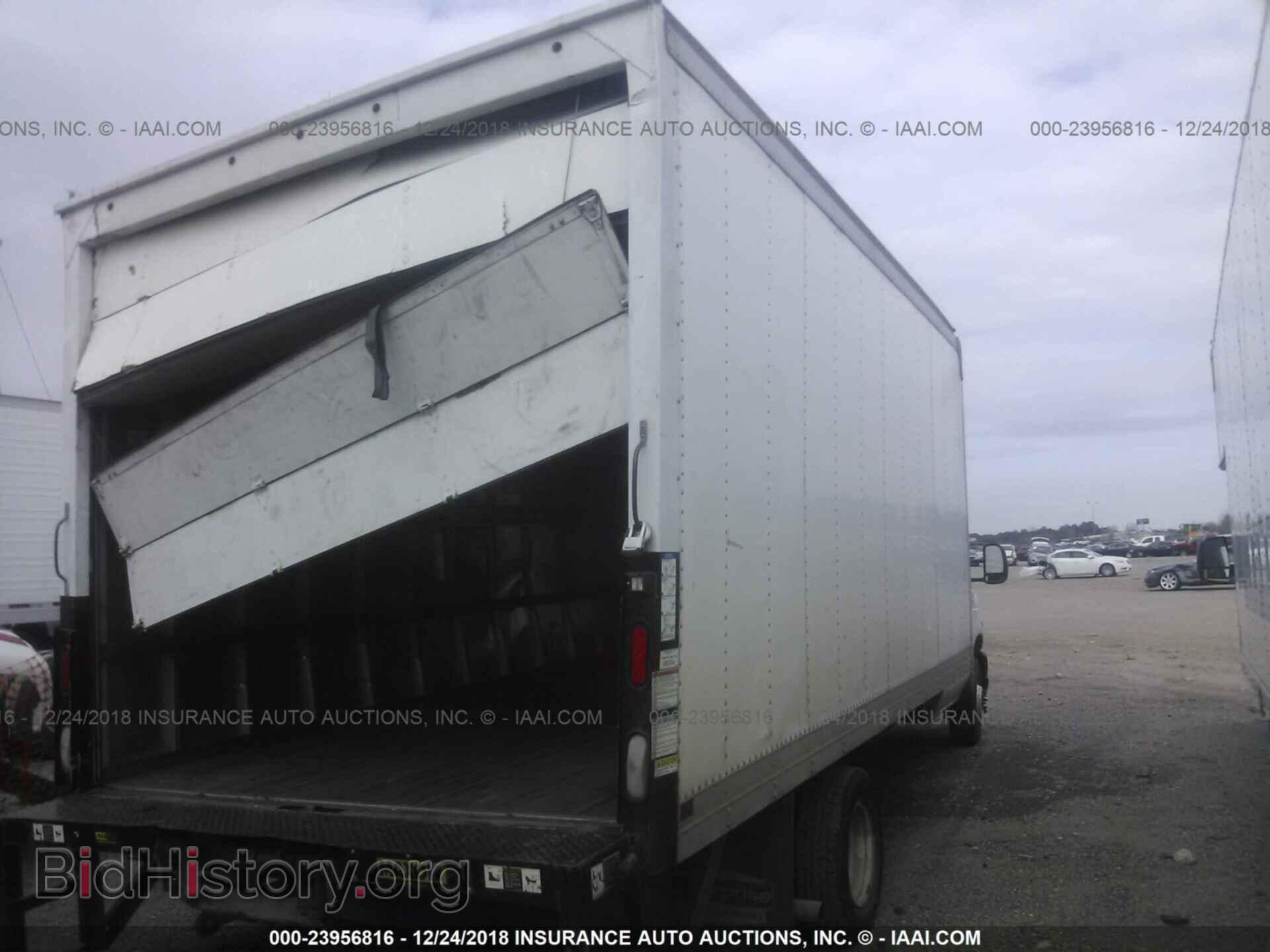 2016 FORD ECONOLINE - VIN: 1FDWE3FL3GDC00464 - Фото 4