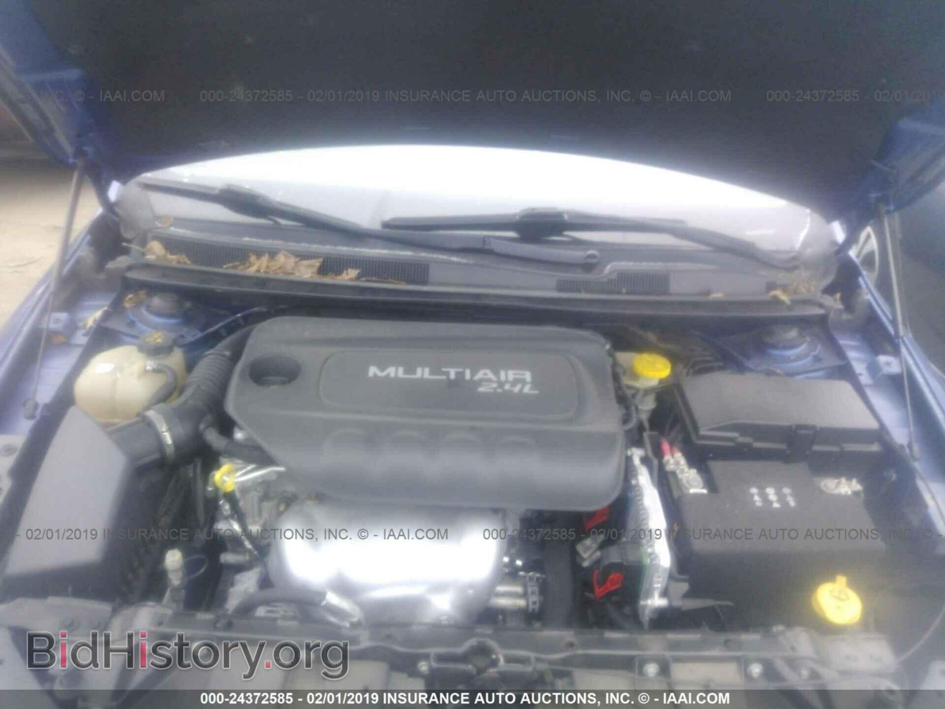 2015 CHRYSLER 200 - VIN: 1C3CCCAB0FN636164 - Photo 10