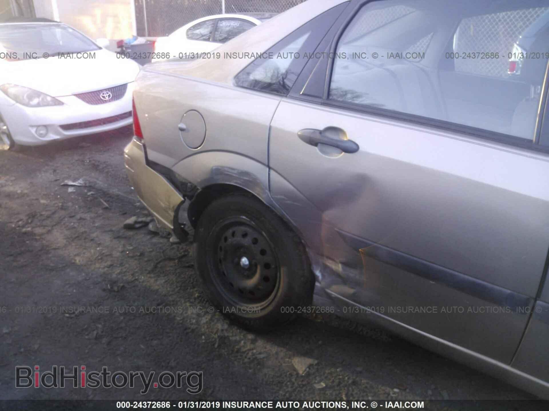 2005 FORD FOCUS - VIN: 1FAFP34N85W135833 - Фото 6