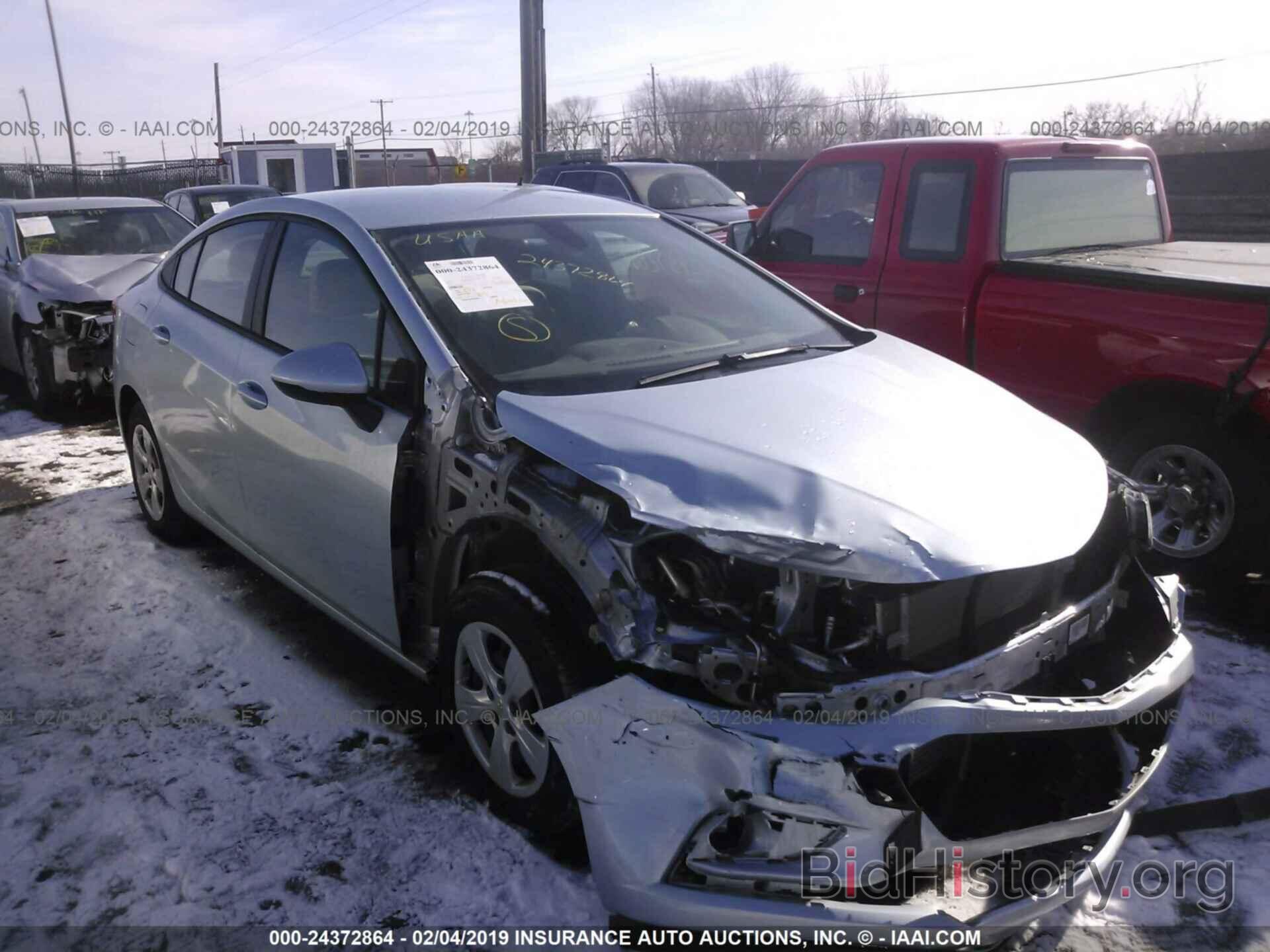 Photo 1G1BC5SM7J7136253 - CHEVROLET CRUZE 2018