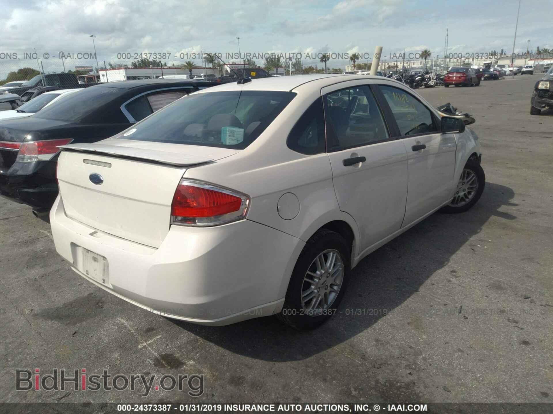 2011 FORD FOCUS - VIN: 1FAHP3FN3BW132596 - Фото 4