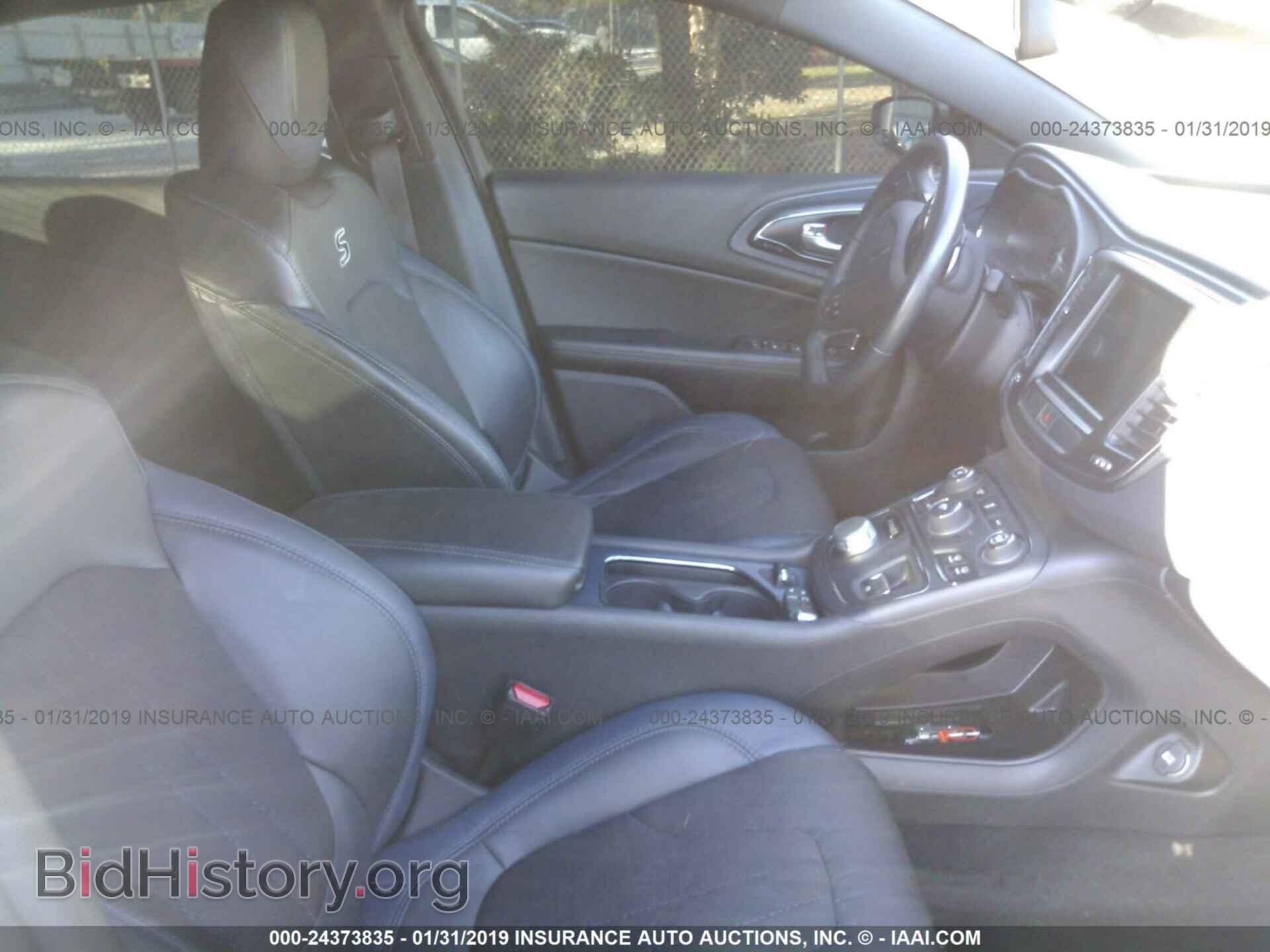 2016 CHRYSLER 200 - VIN: 1C3CCCBG0GN192540 - Фото 5