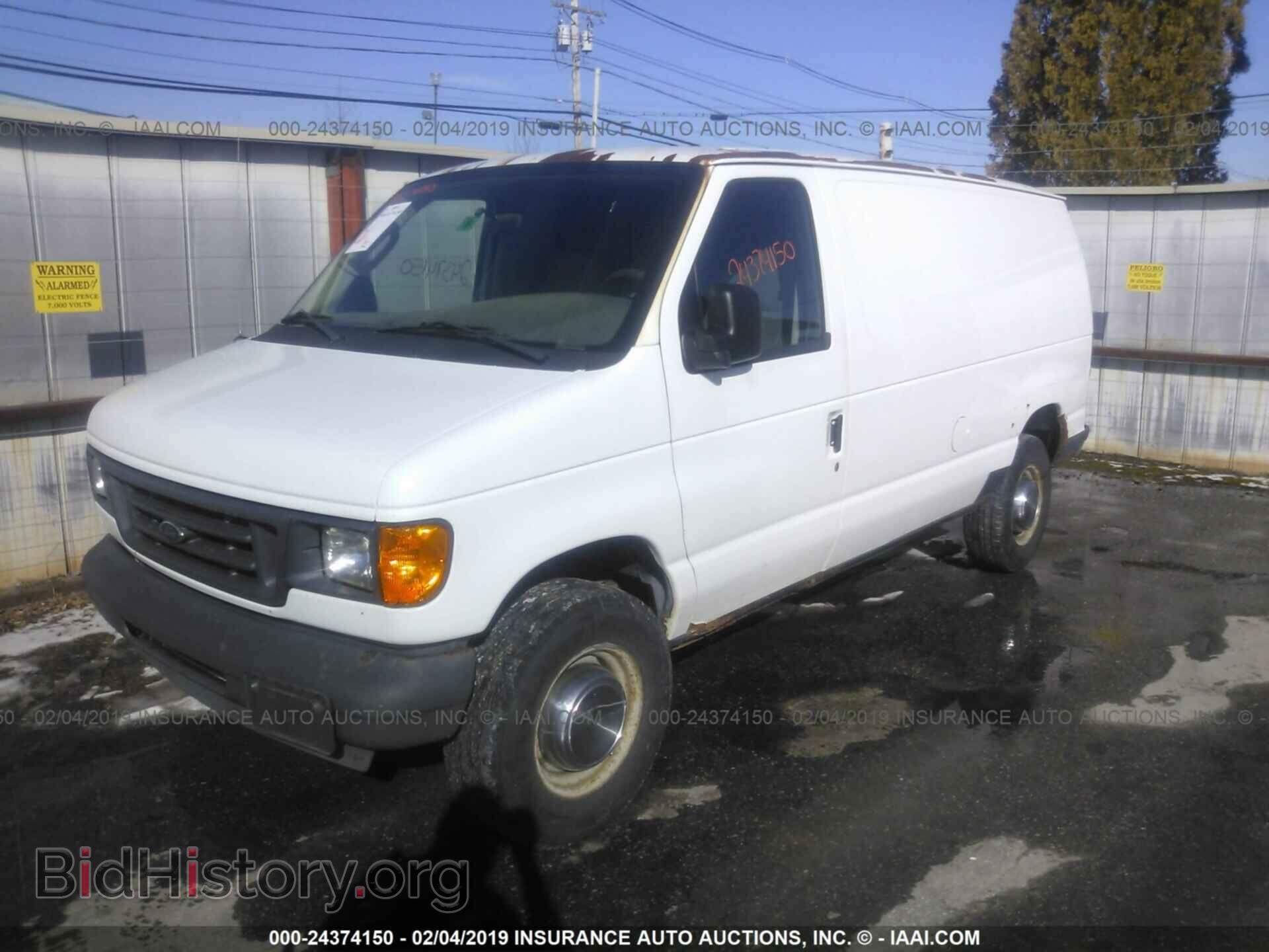 2003 FORD ECONOLINE - VIN: 1FTNE24243HC04322 - Photo 2