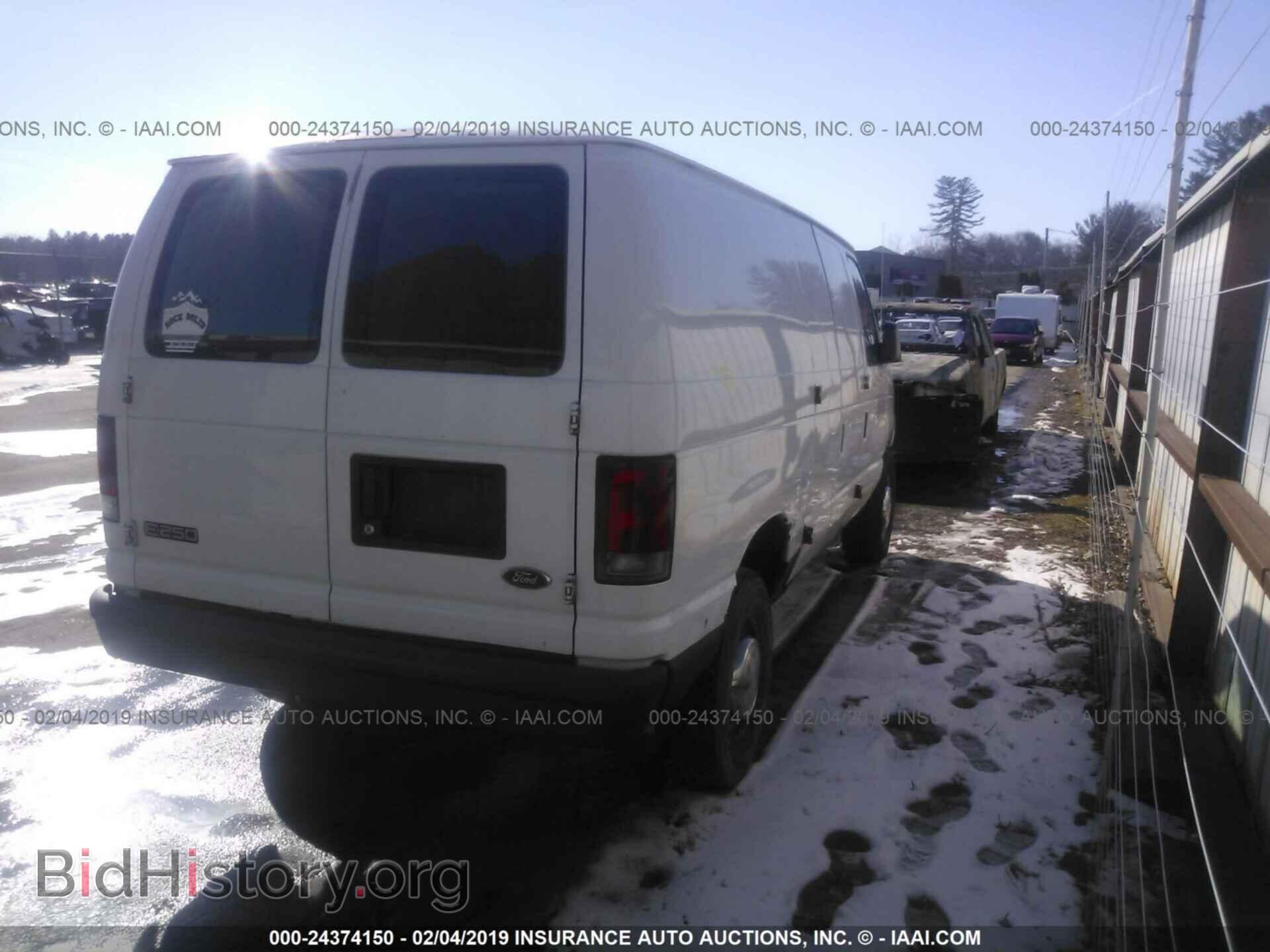 2003 FORD ECONOLINE - VIN: 1FTNE24243HC04322 - Photo 4