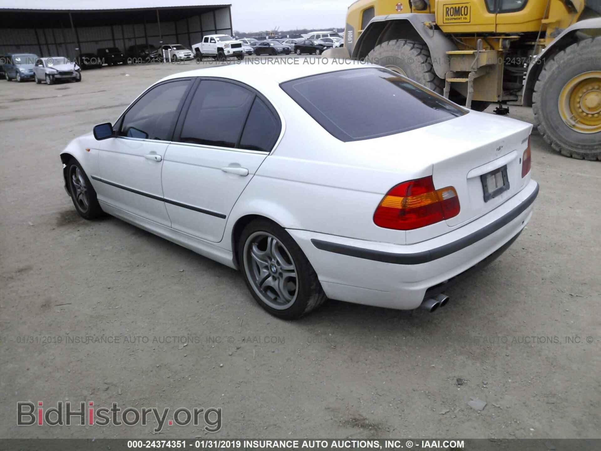 2005 BMW 330 - VIN: WBAEV53485KM42505 - Фото 3