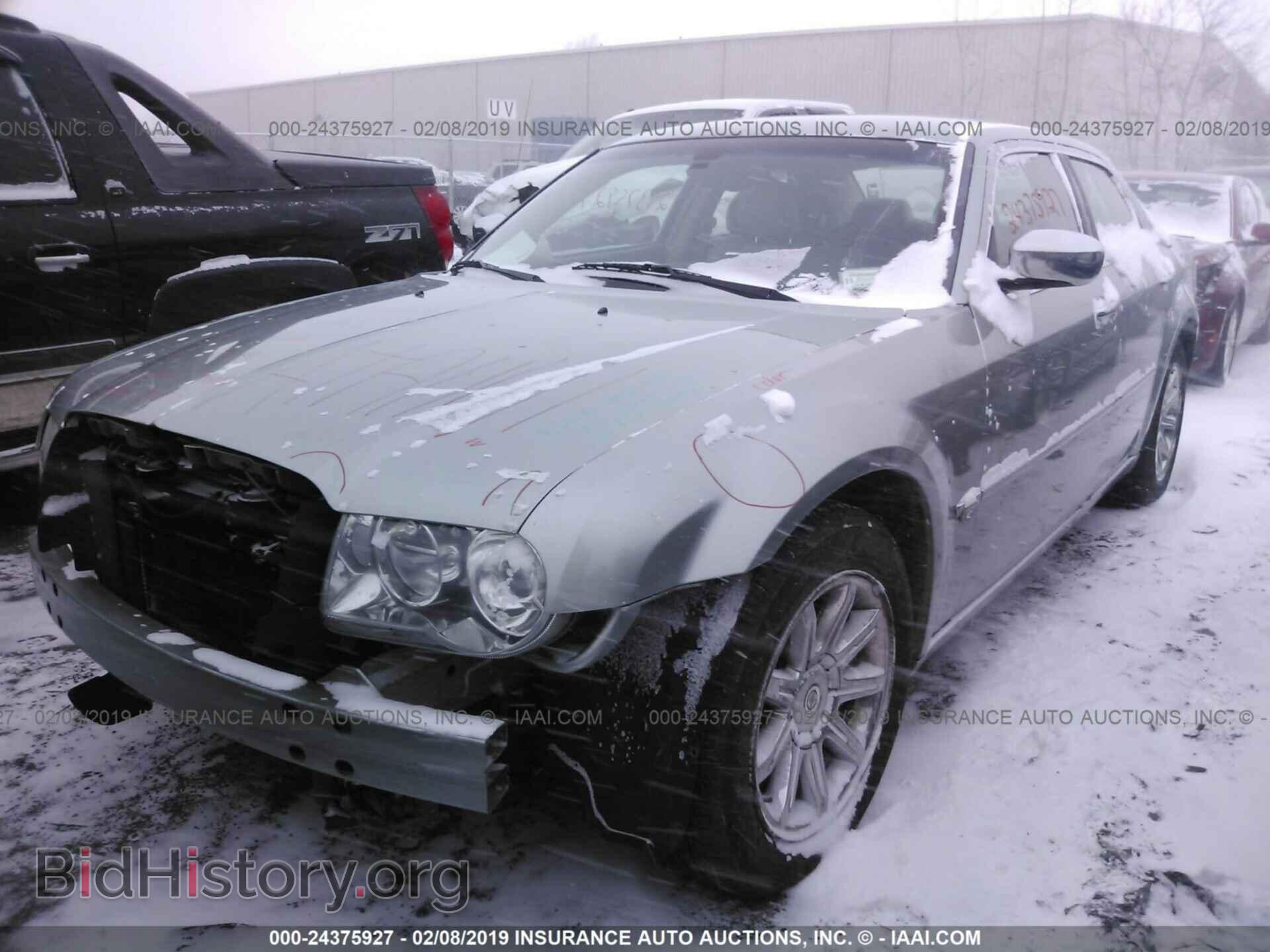 2005 CHRYSLER 300C - VIN: 2C3AA63H55H577118 - Фото 2