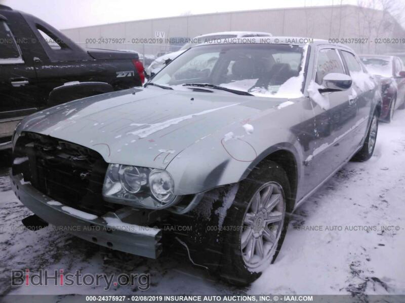 2005 Chrysler 300C (VIN 2C3AA63H55H577118) — фото 2 из 10