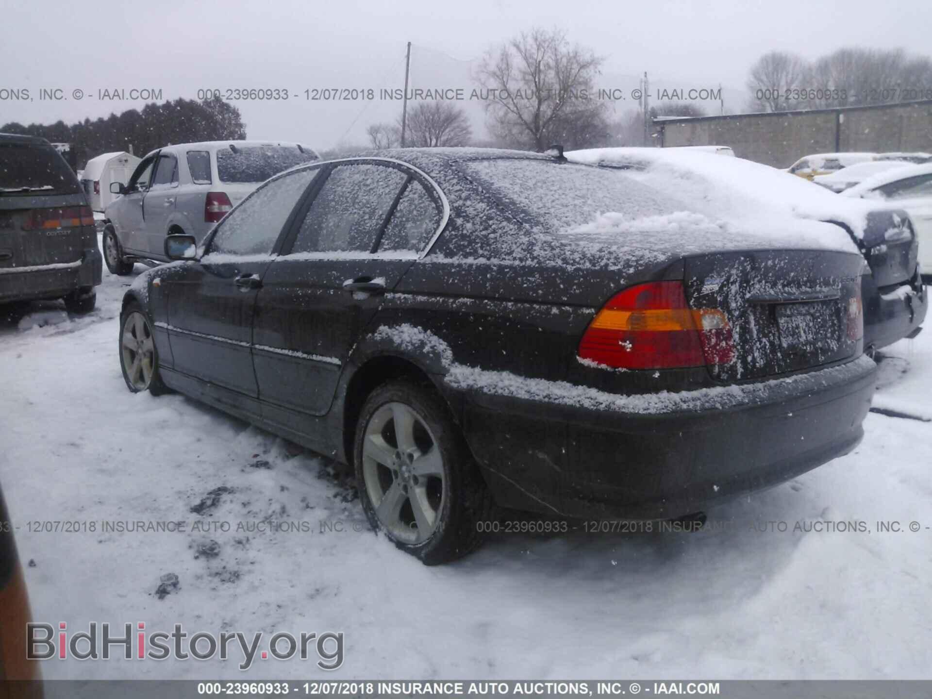 2004 BMW 330 - VIN: WBAEW53404PN31998 - Фото 3