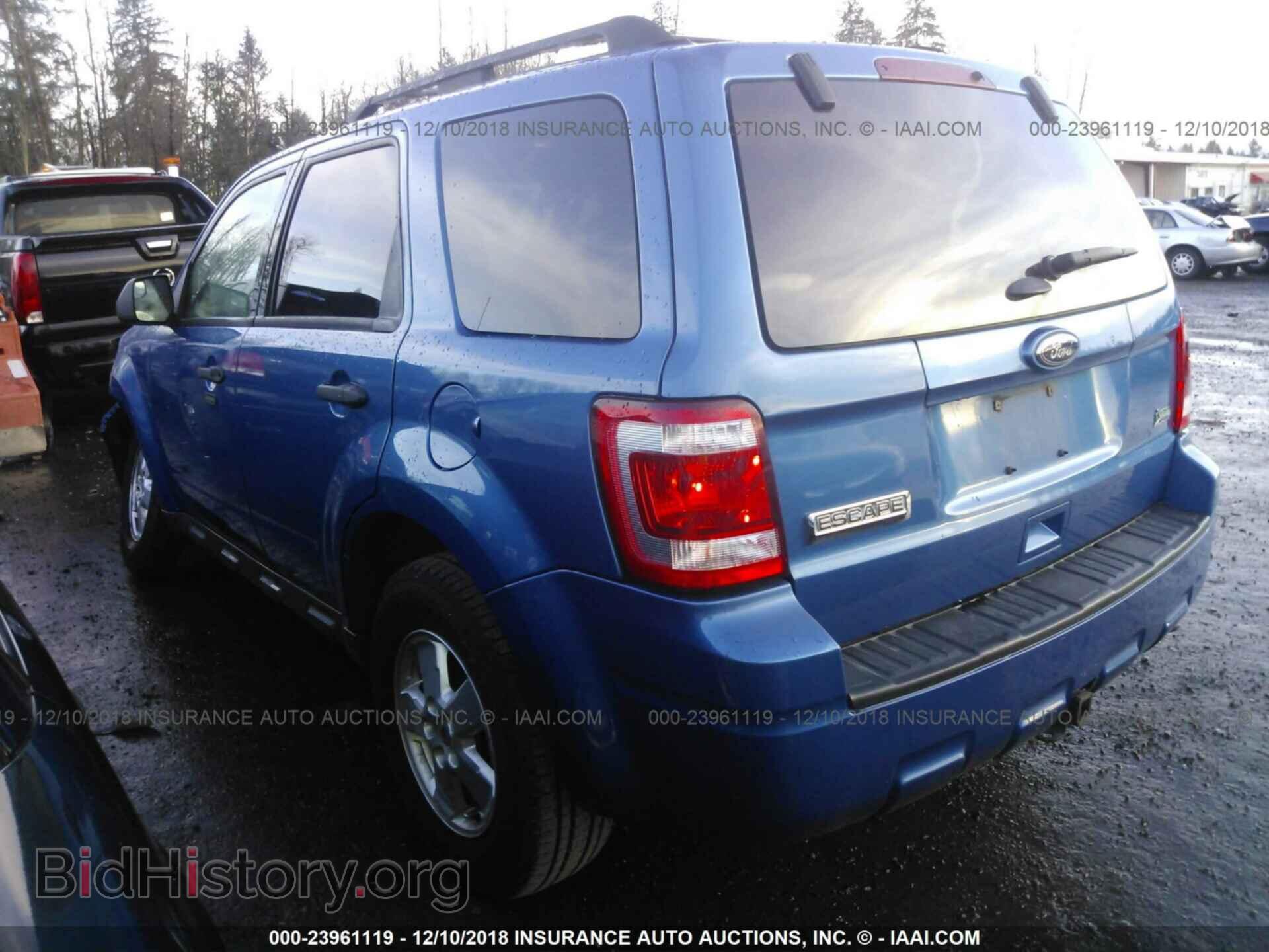 2011 FORD ESCAPE - VIN: 1FMCU0DG8BKC29053 - Фото 3