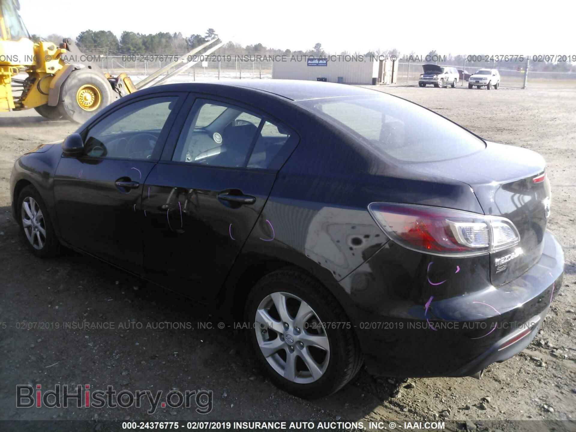 2011 MAZDA 3 - VIN: JM1BL1VF6B1365699 - Фото 3