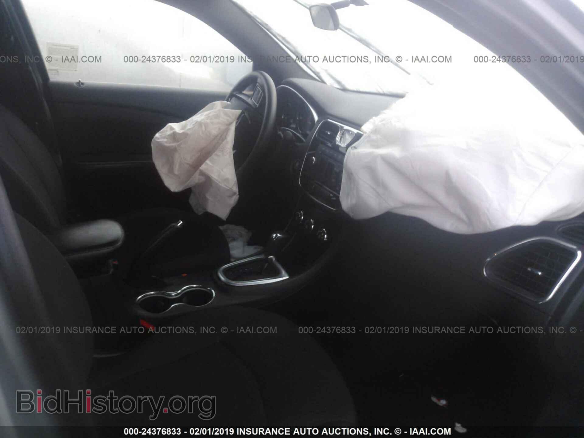 2014 CHRYSLER 200 - VIN: 1C3CCBAB1EN237322 - Фото 5