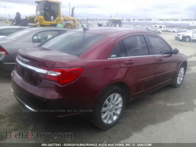 2012 Chrysler 200 (VIN 1C3CCBBB0CN207692) — photo 4 of 10