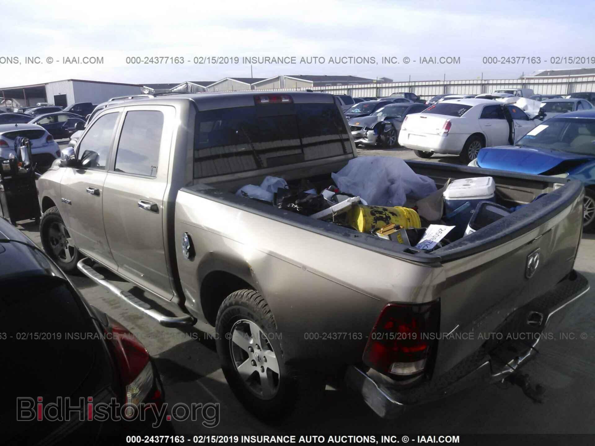 2010 DODGE RAM 1500 - VIN: 1D7RB1CPXAS209693 - Фото 3