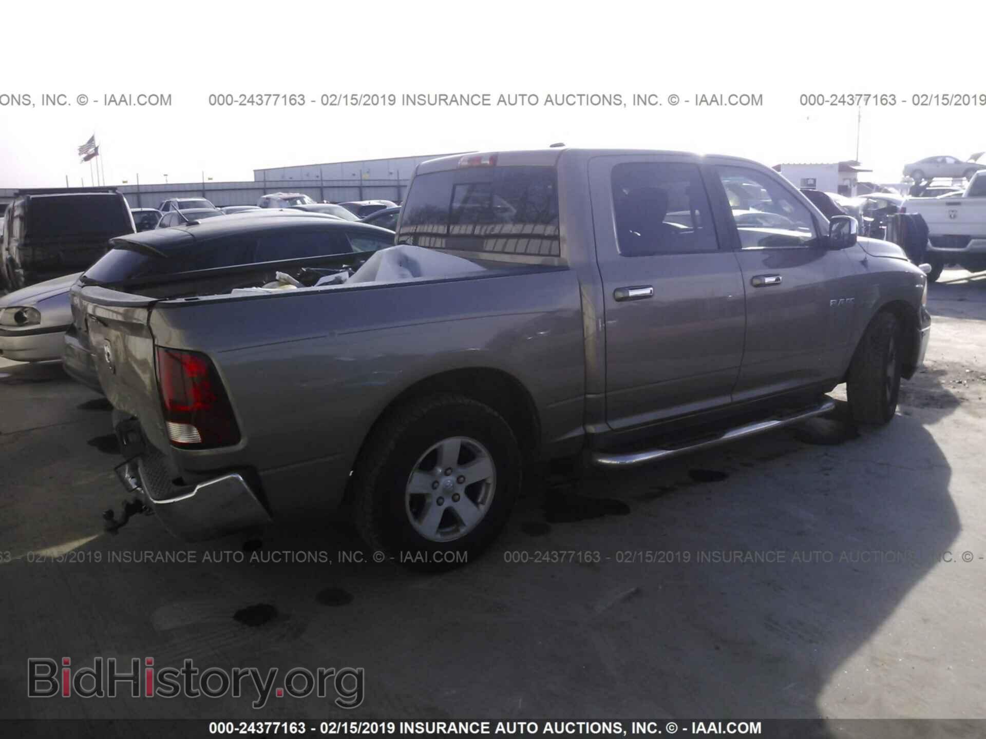 2010 DODGE RAM 1500 - VIN: 1D7RB1CPXAS209693 - Фото 4