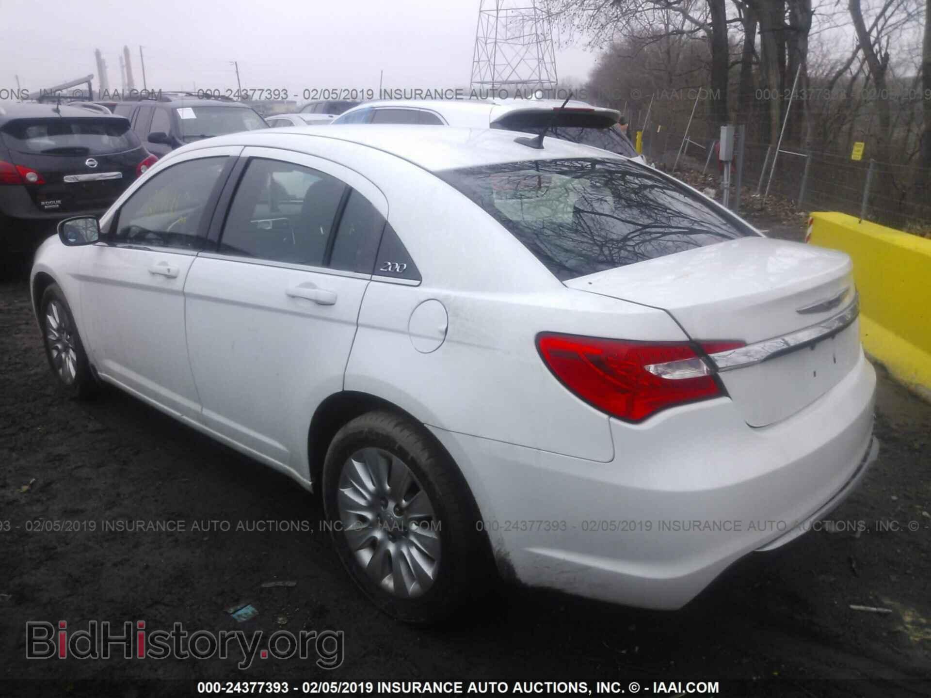 2012 CHRYSLER 200 - VIN: 1C3CCBABXCN104829 - Фото 3