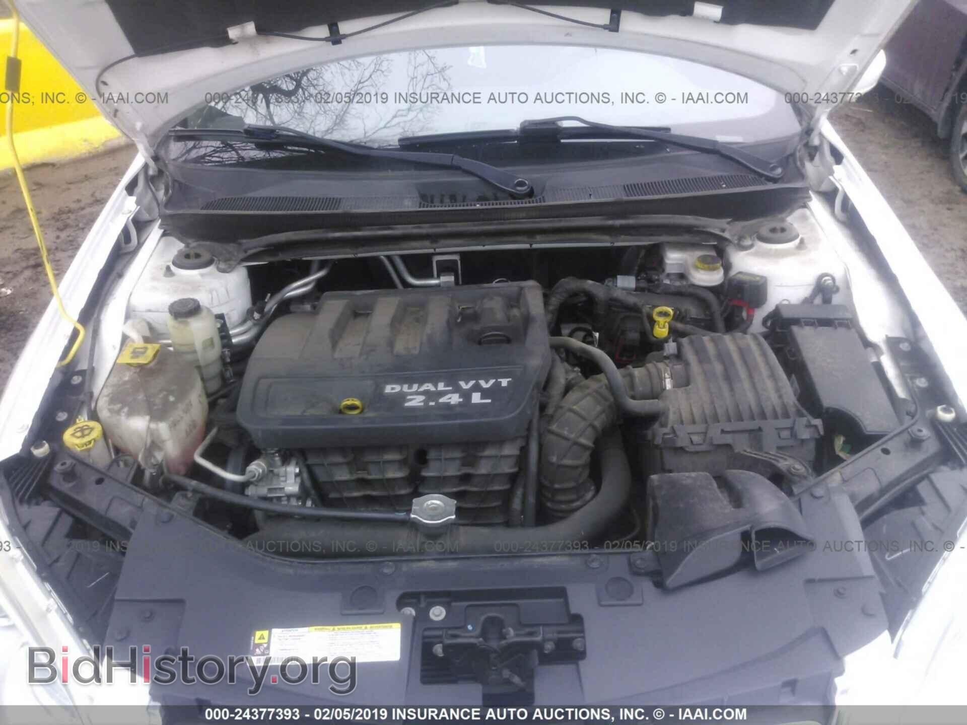 2012 CHRYSLER 200 - VIN: 1C3CCBABXCN104829 - Фото 10