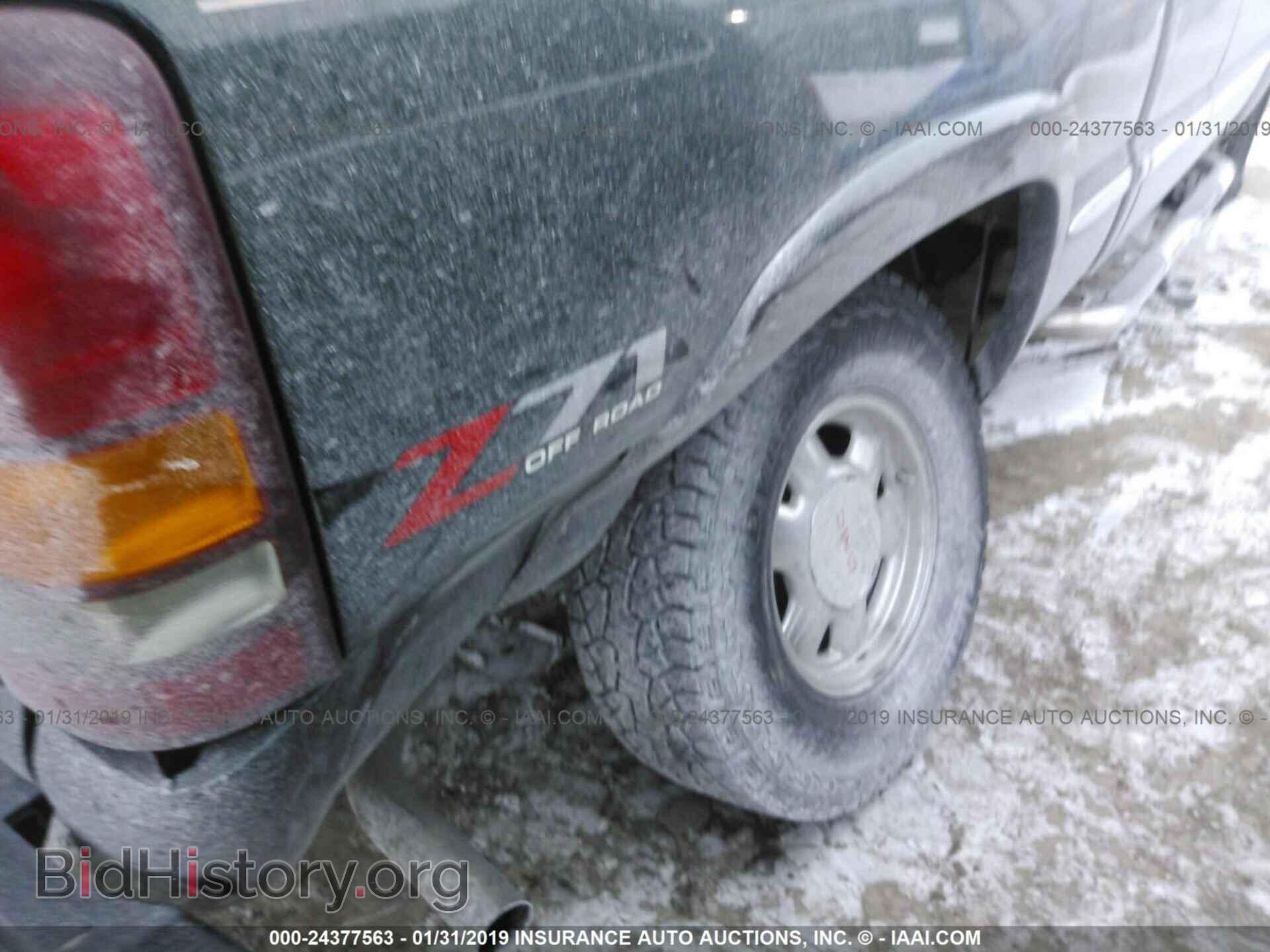 2001 GMC NEW SIERRA - VIN: 2GTEK19T911229785 - Фото 6