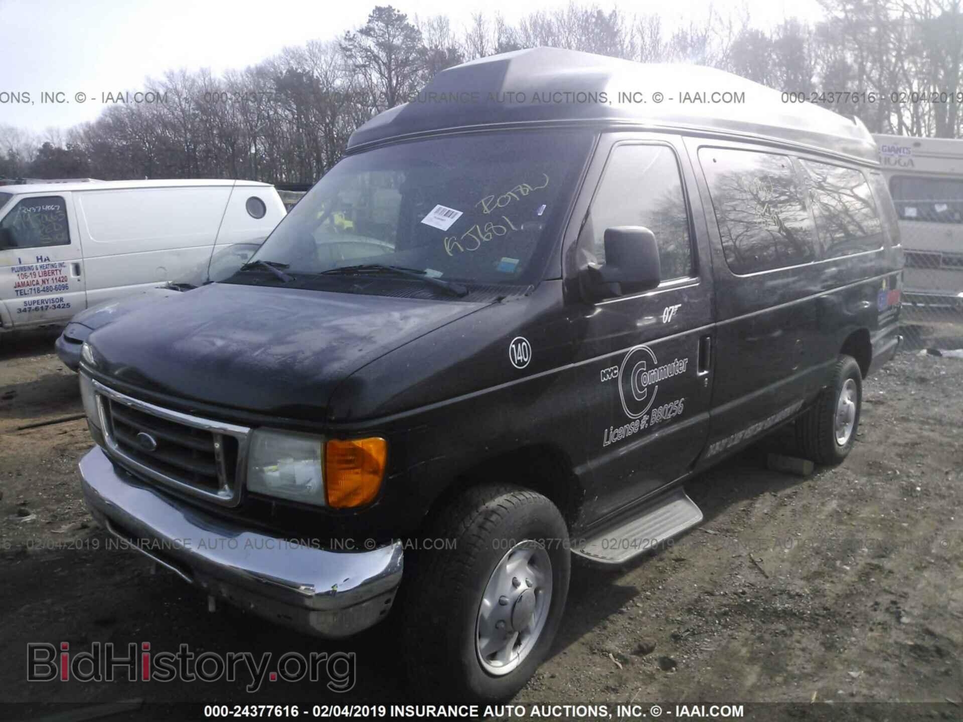 2006 FORD ECONOLINE - VIN: 1FBSS31L56HA04637 - Фото 2