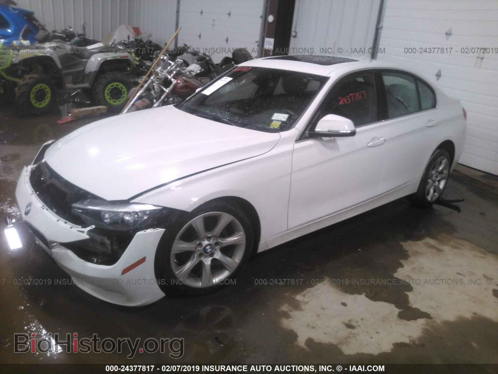 2015 BMW 320 - VIN: WBA3C3C54FK202086 - Фото 2
