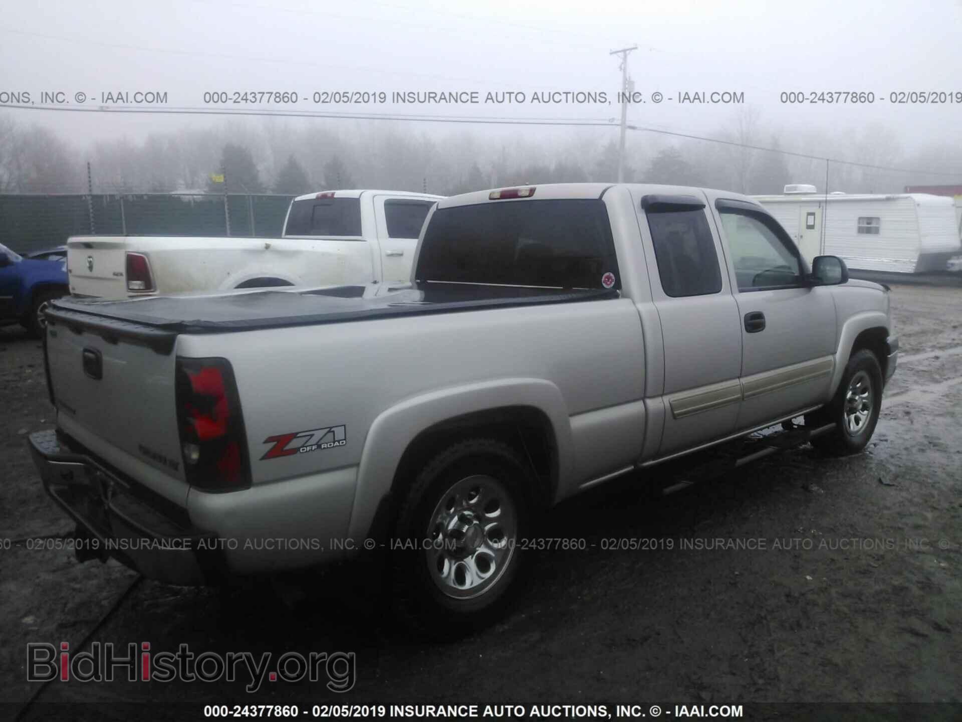 2005 CHEVROLET SILVERADO - VIN: 1GCEK19BX5E123776 - Фото 4