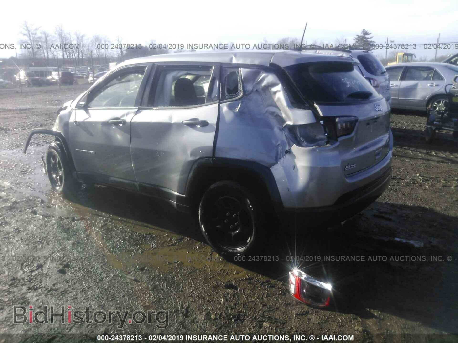 2018 JEEP COMPASS - VIN: 3C4NJCAB3JT204316 - Фото 3