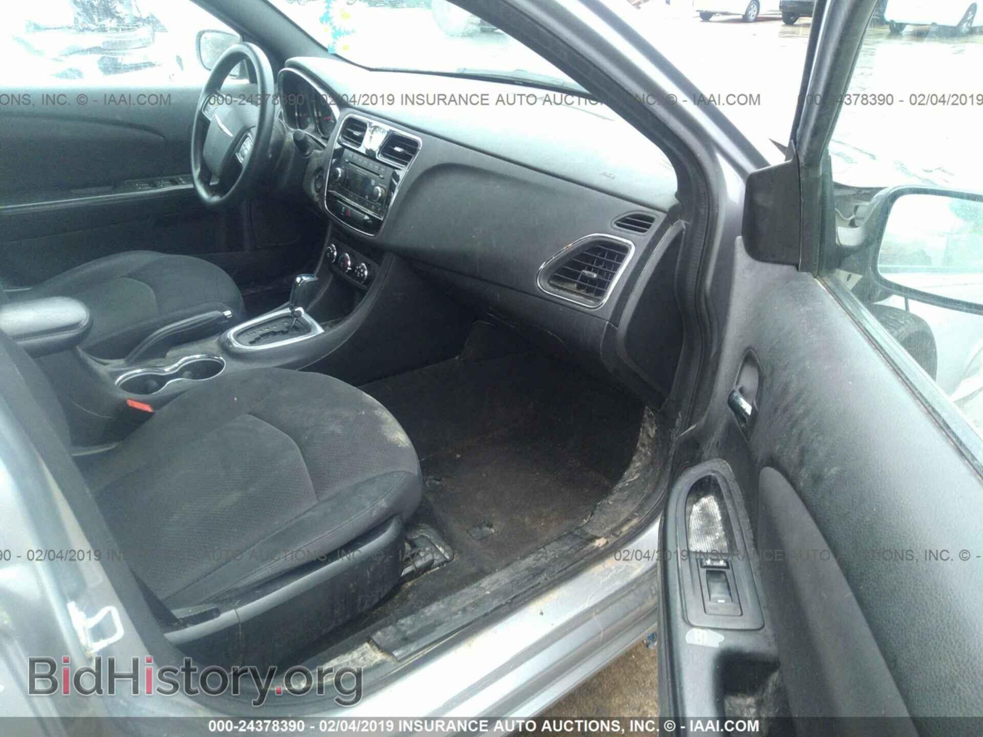 2014 CHRYSLER 200 - VIN: 1C3CCBAB4EN123895 - Фото 5