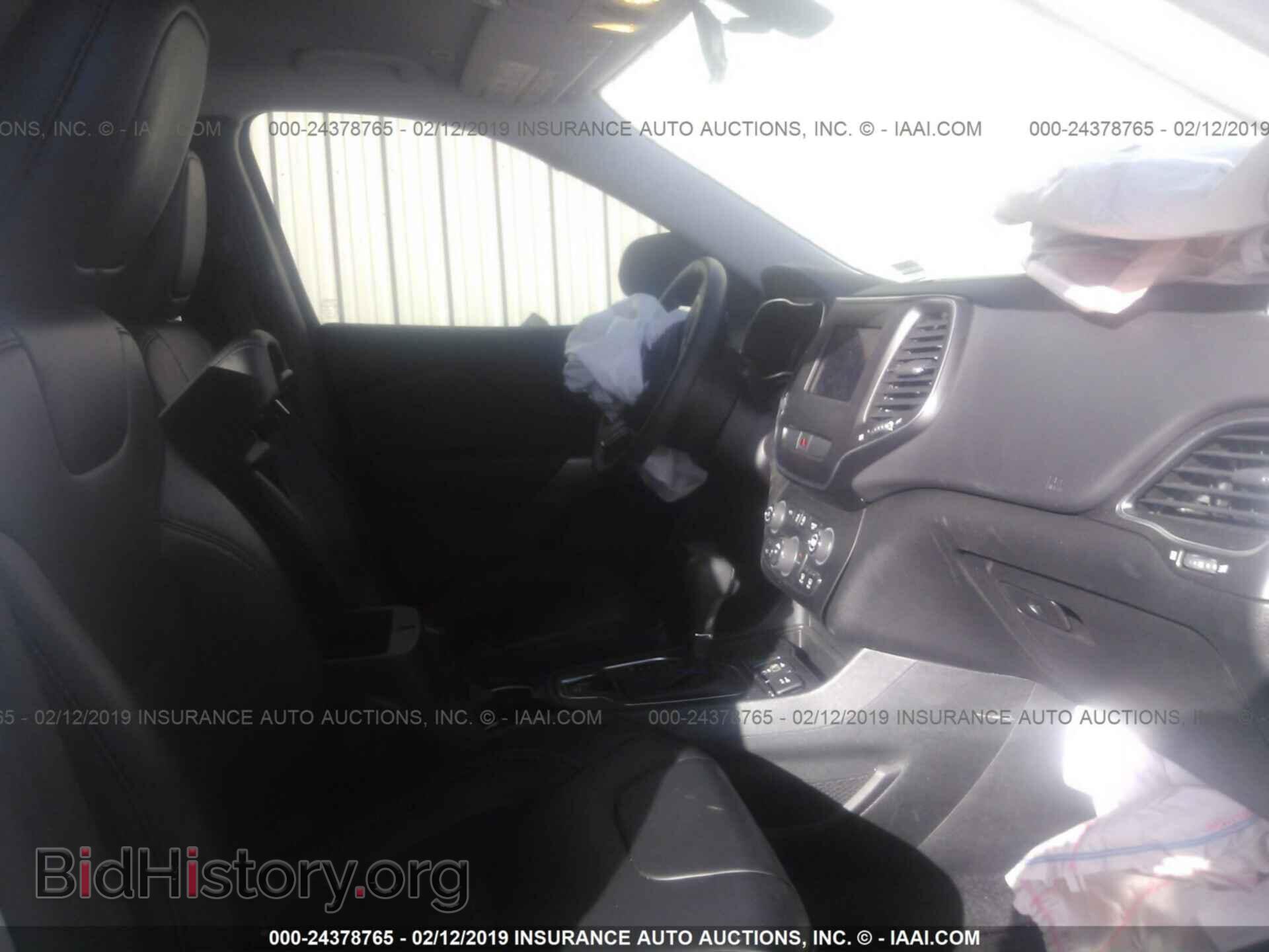 2019 JEEP CHEROKEE - VIN: 1C4PJLLB1KD160359 - Фото 5