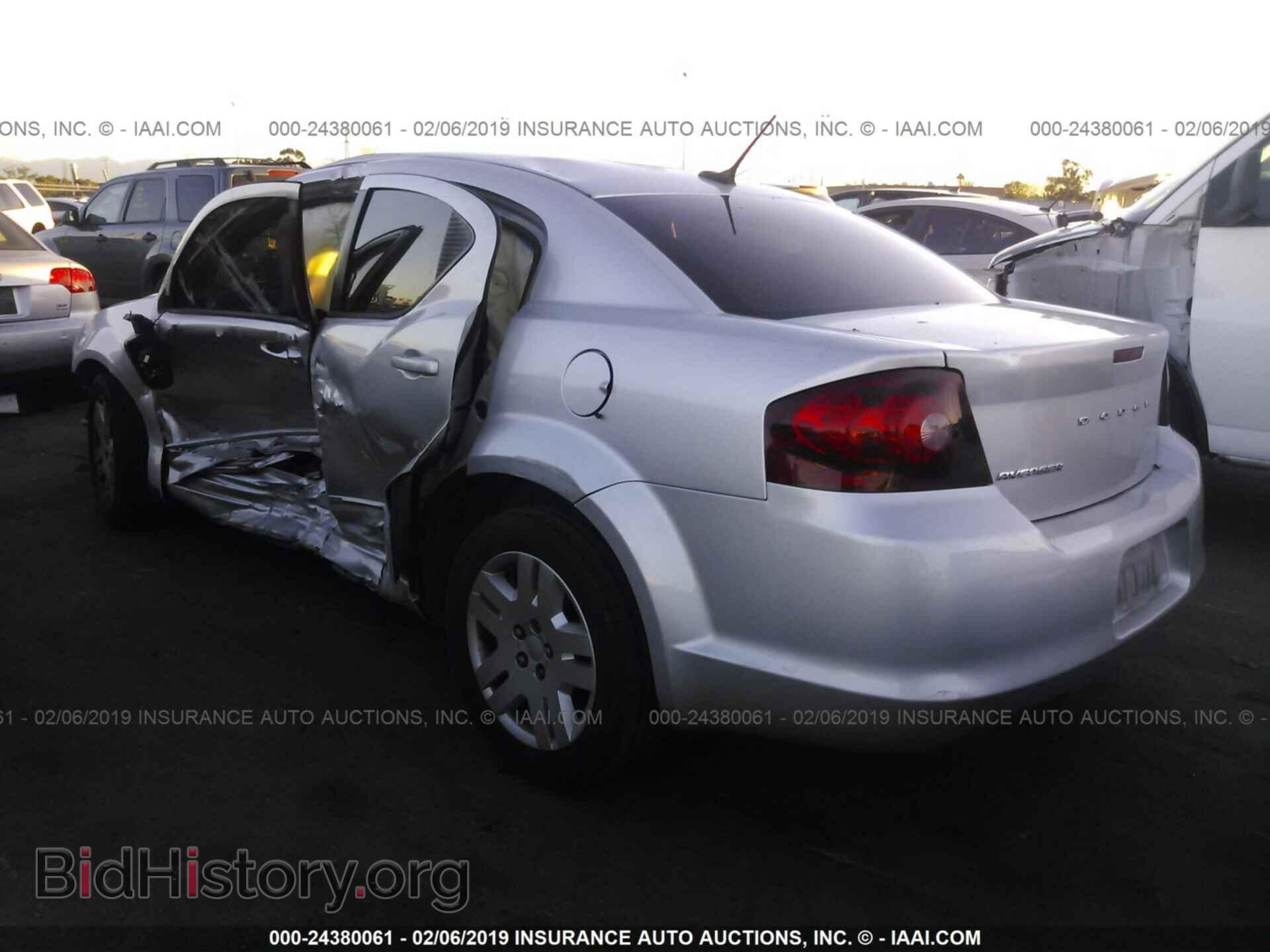2011 DODGE AVENGER - VIN: 1B3BD4FB5BN572797 - Фото 3