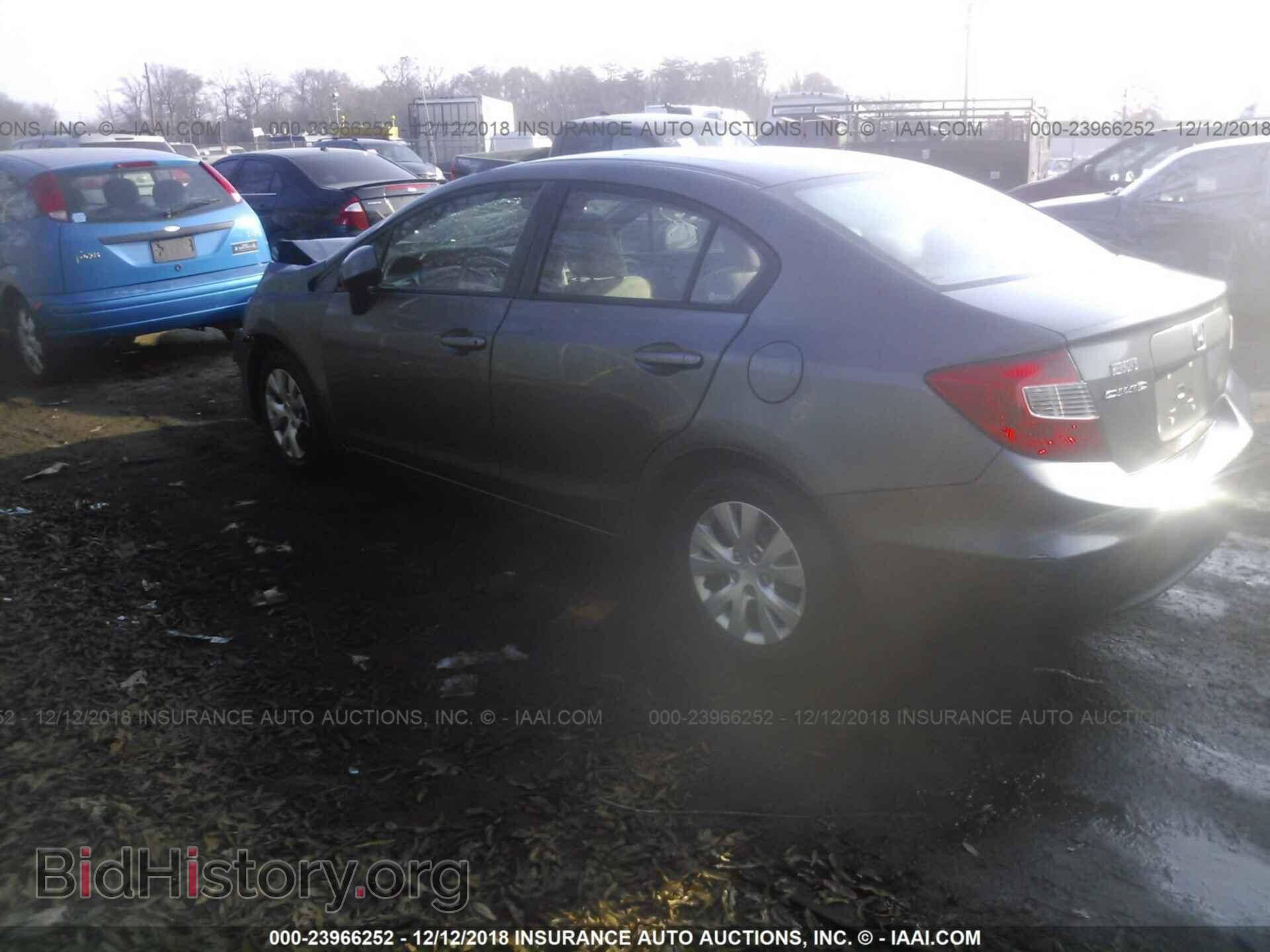 2012 HONDA CIVIC - VIN: 19XFB2F59CE373228 - Фото 3