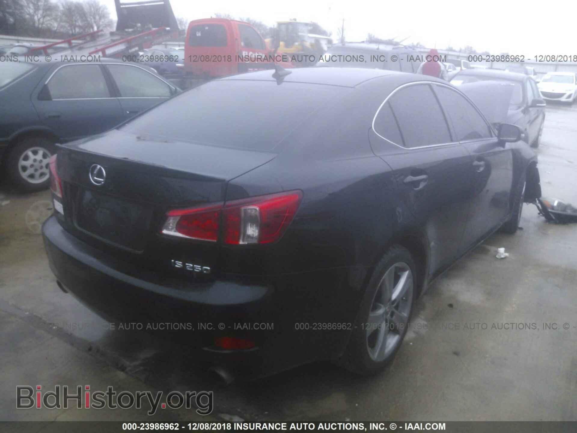 2011 LEXUS IS - VIN: JTHBF5C2XB5147982 - Фото 4
