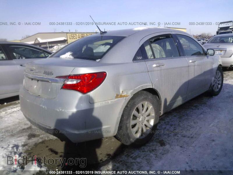 2011 Chrysler 200 (VIN 1C3BC1FB7BN501041) — фото 4 из 10