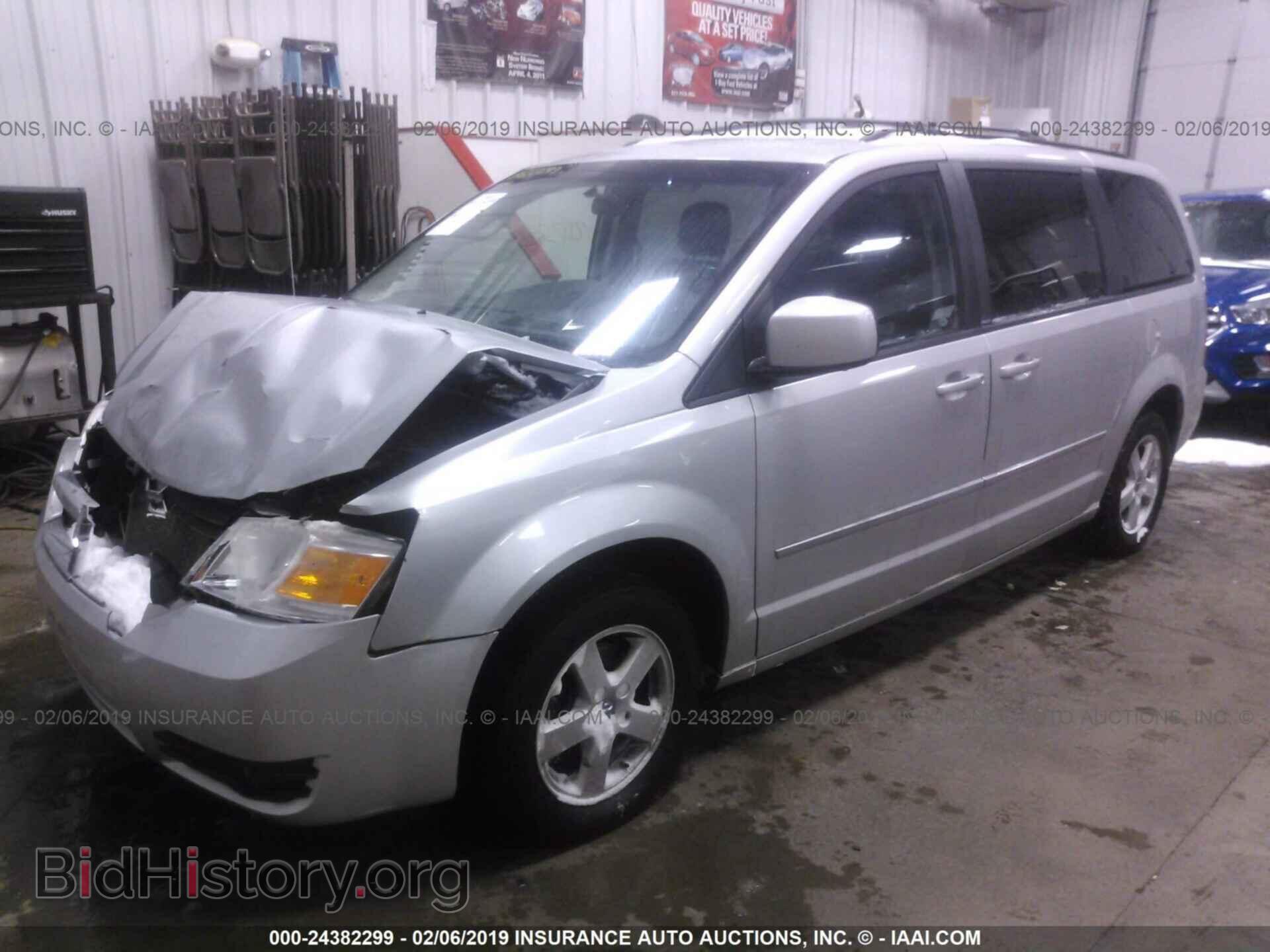 2010 DODGE GRAND CARAVAN - VIN: 2D4RN5D15AR475811 - Фото 2