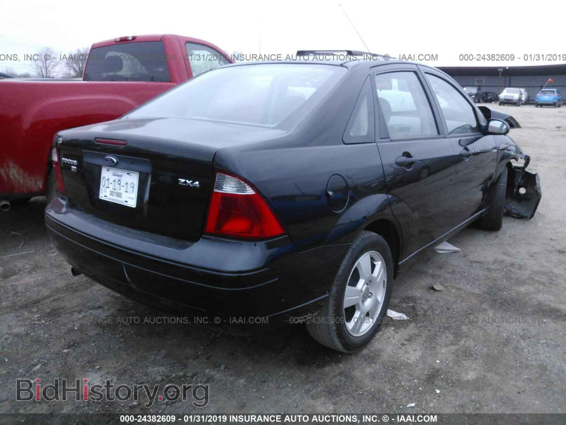 2005 FORD FOCUS - VIN: 1FAFP34N15W294225 - Фото 4