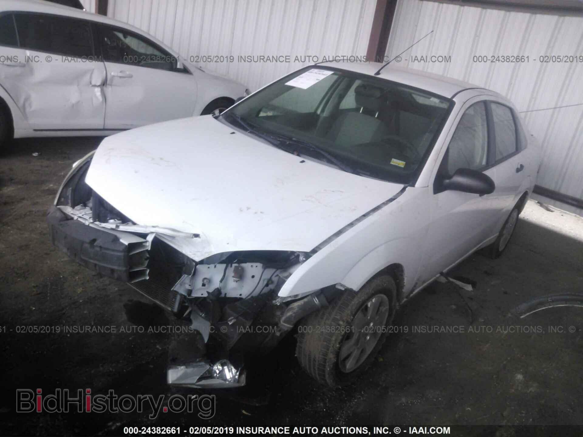 2007 FORD FOCUS - VIN: 1FAHP34N07W320809 - Фото 2