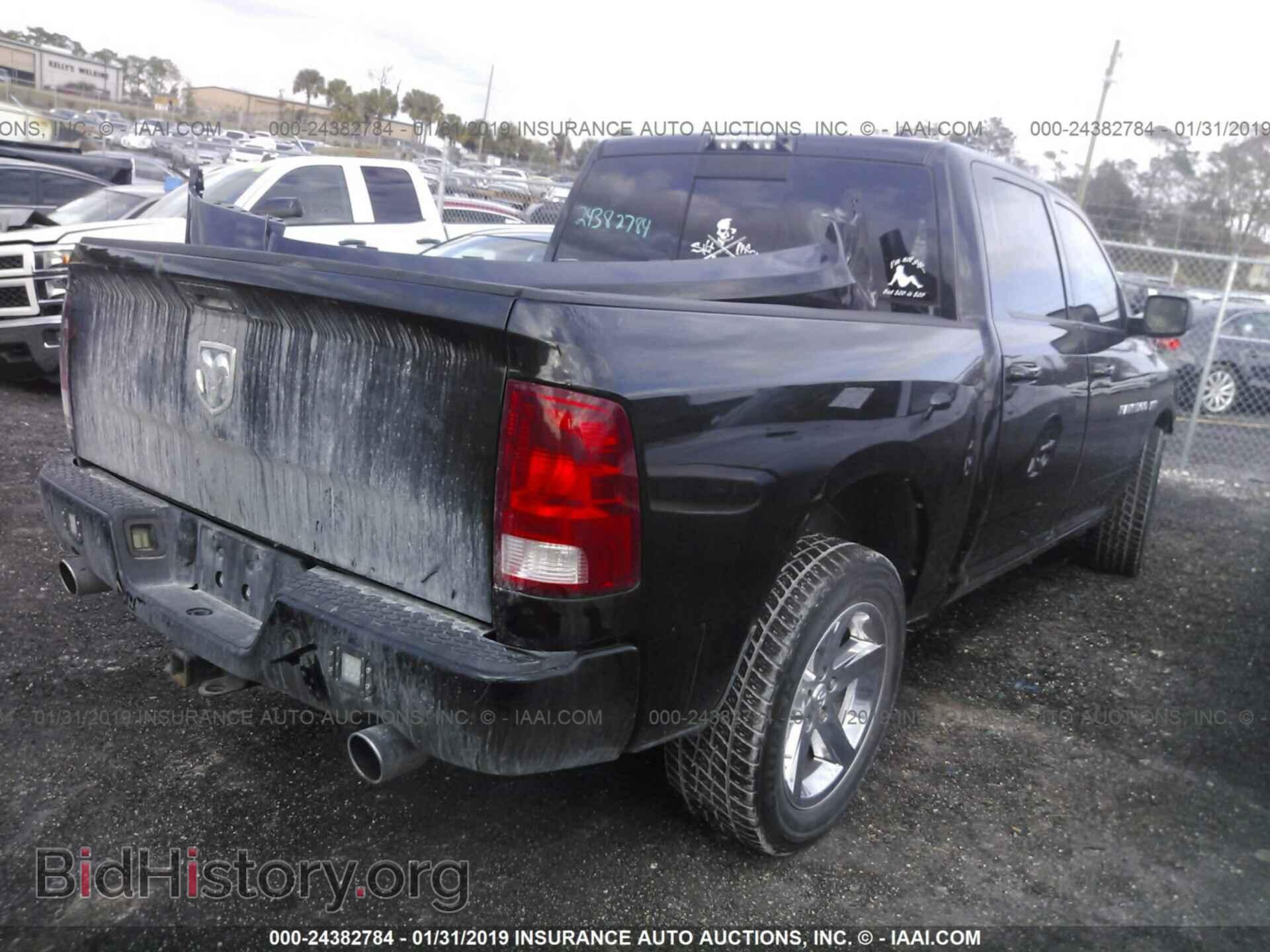 2011 DODGE RAM 1500 - VIN: 1D7RB1CT8BS547883 - Фото 4