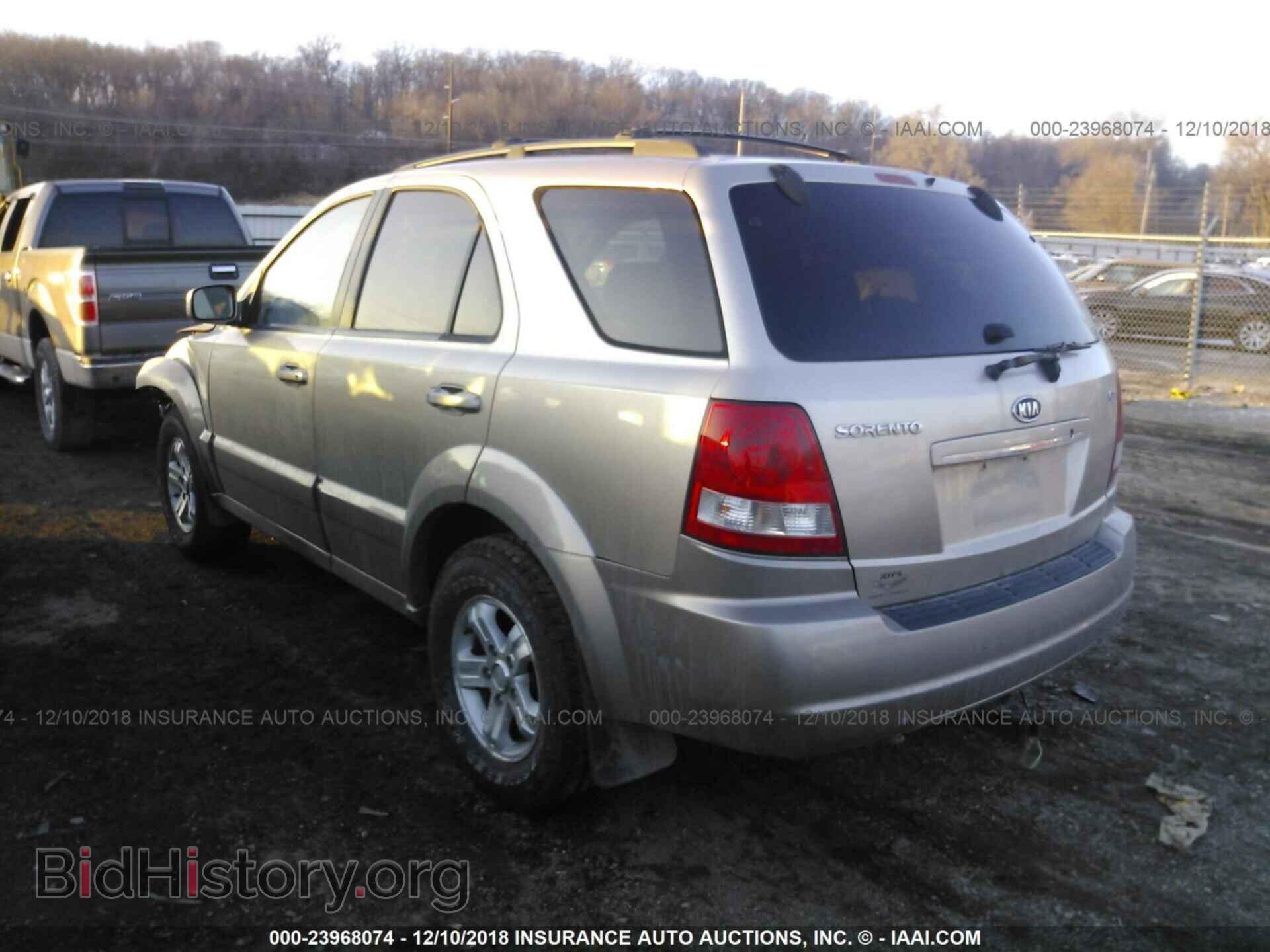 2006 KIA SORENTO - VIN: KNDJC733765554125 - Фото 3