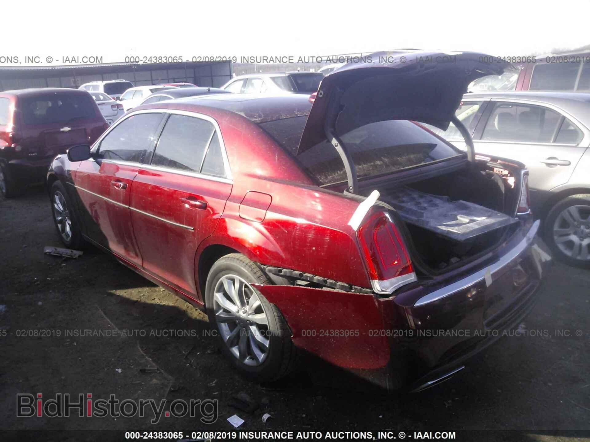 2015 CHRYSLER 300 - VIN: 2C3CCARG5FH884570 - Фото 3