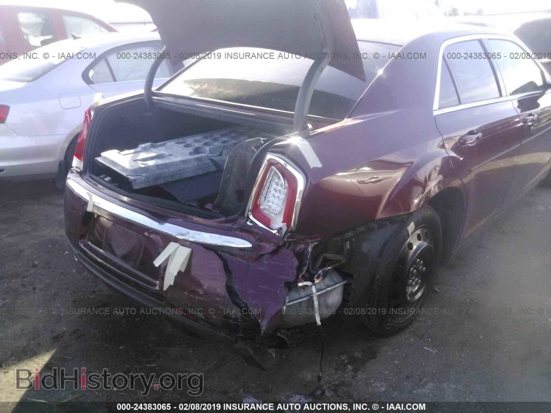 2015 CHRYSLER 300 - VIN: 2C3CCARG5FH884570 - Фото 6