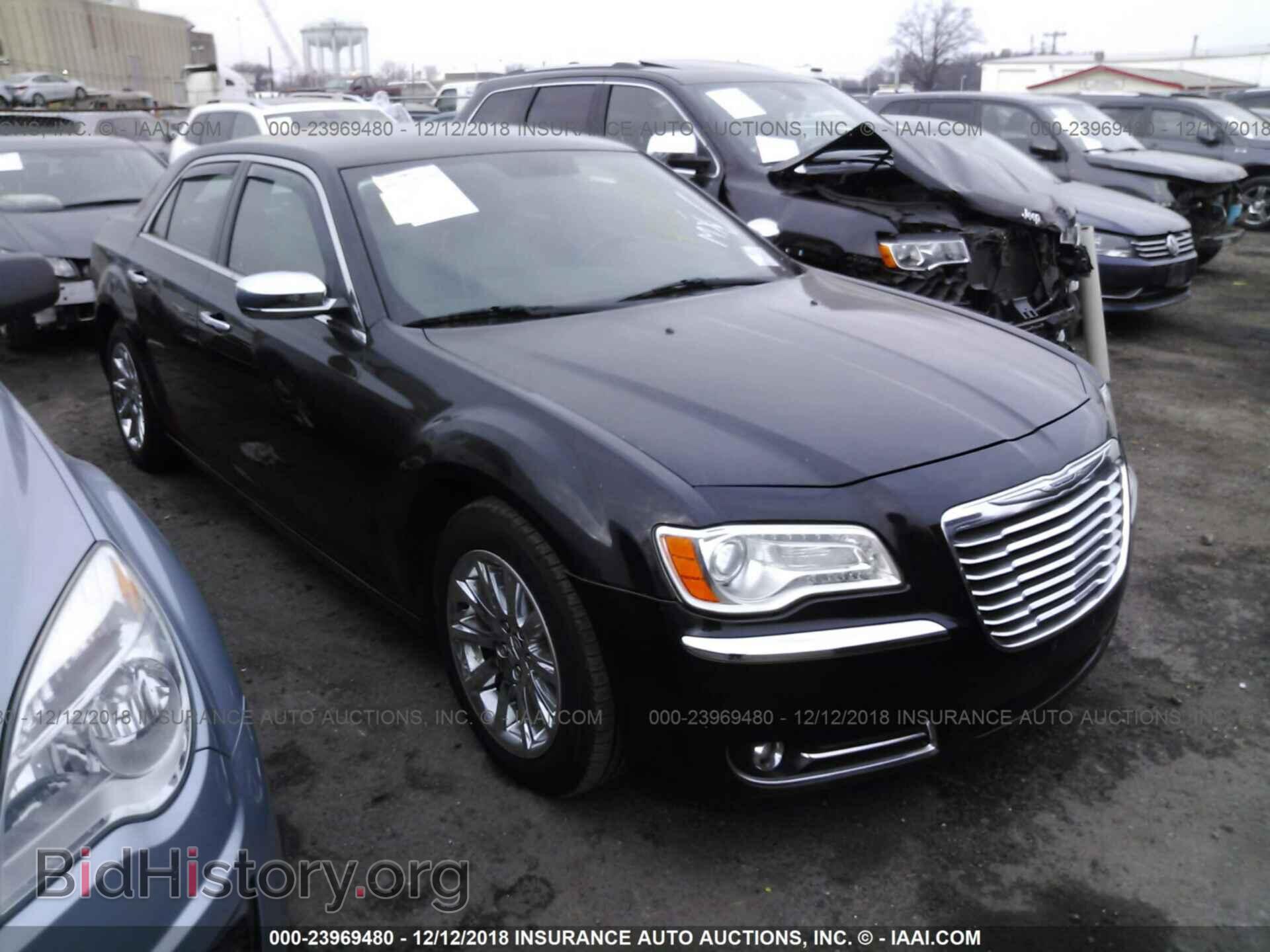 Фотография 2C3CCACG4CH223214 - CHRYSLER 300 2012