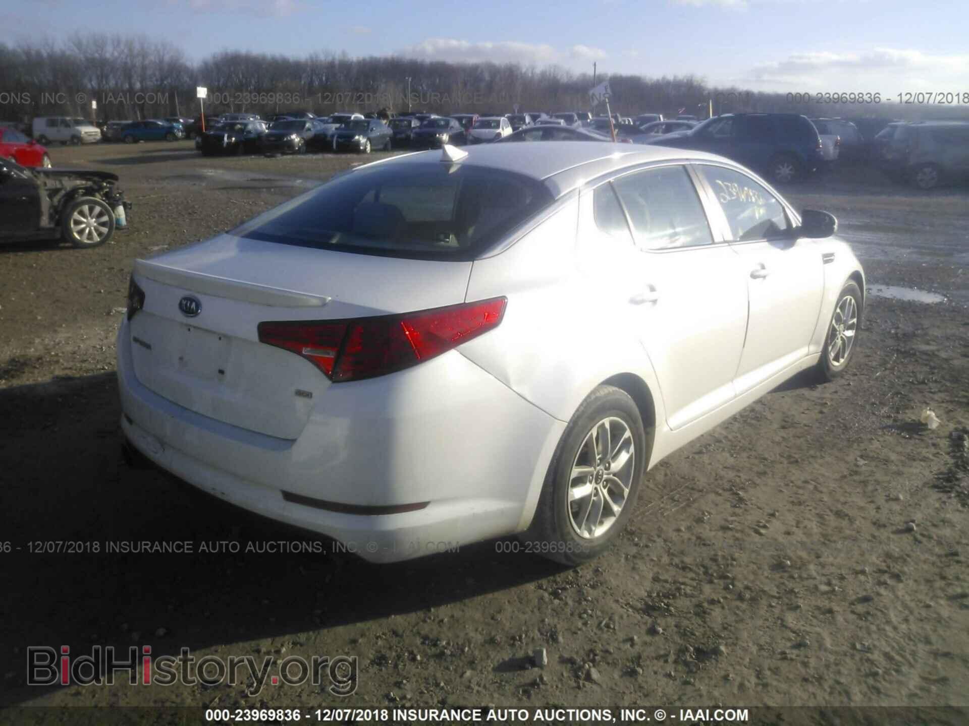 2011 KIA OPTIMA - VIN: KNAGM4A77B5093172 - Фото 4