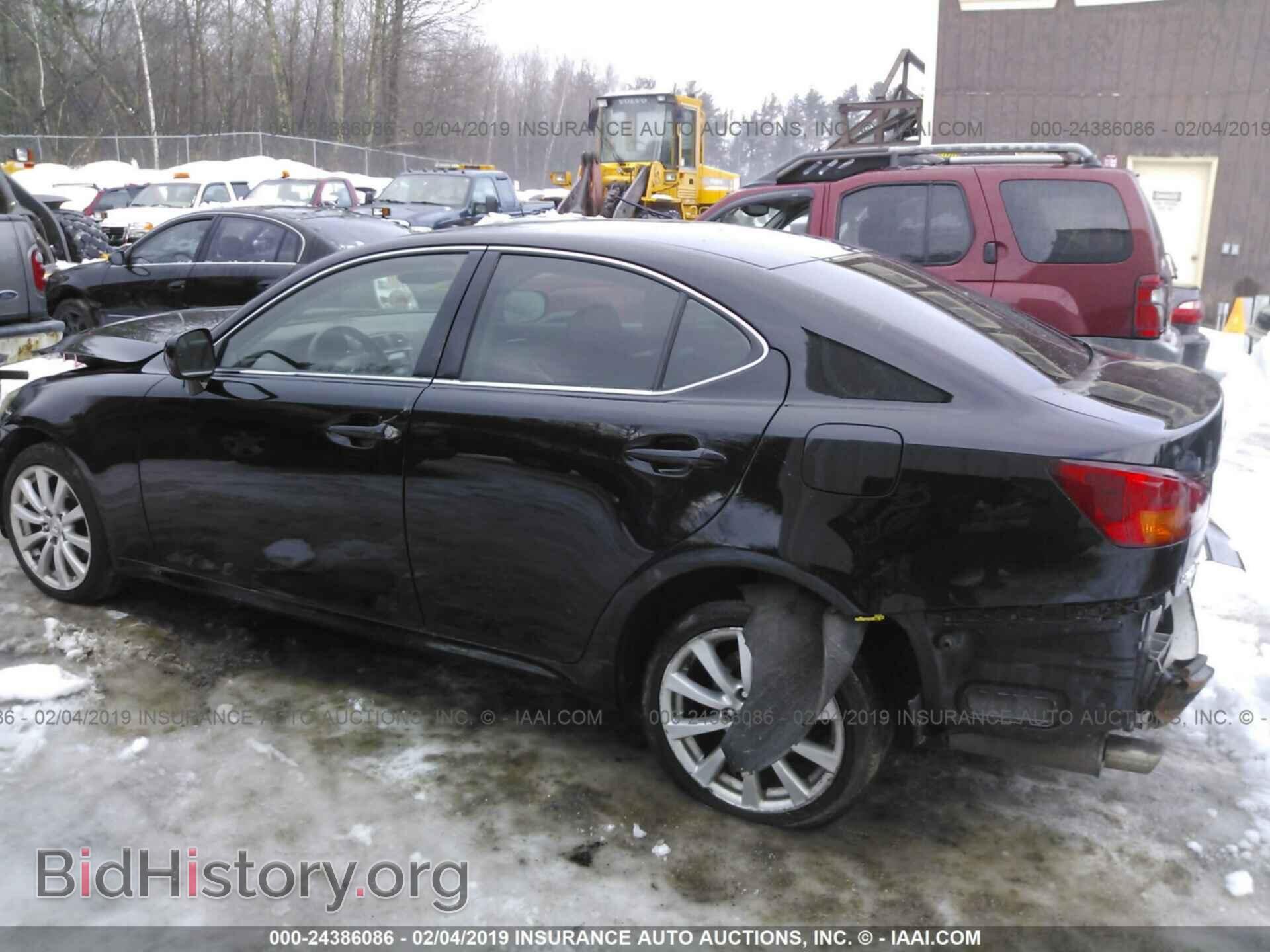 2006 LEXUS IS - VIN: JTHCK262162006803 - Фото 3